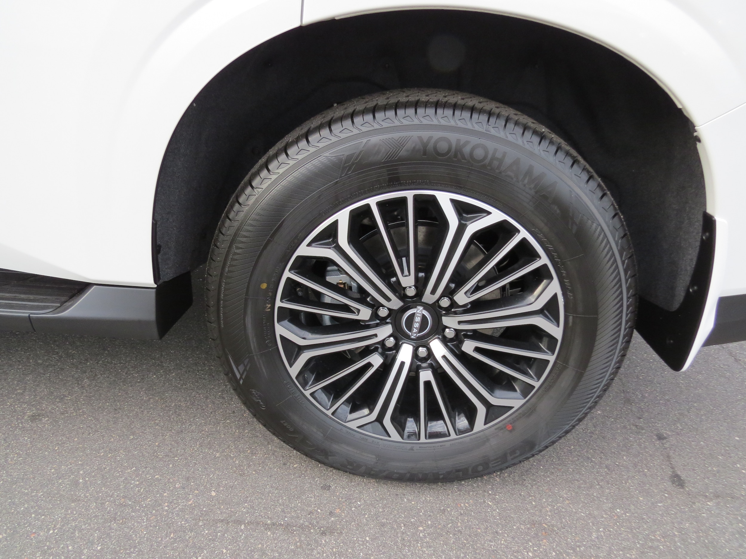 2025 Nissan Armada SL - 10