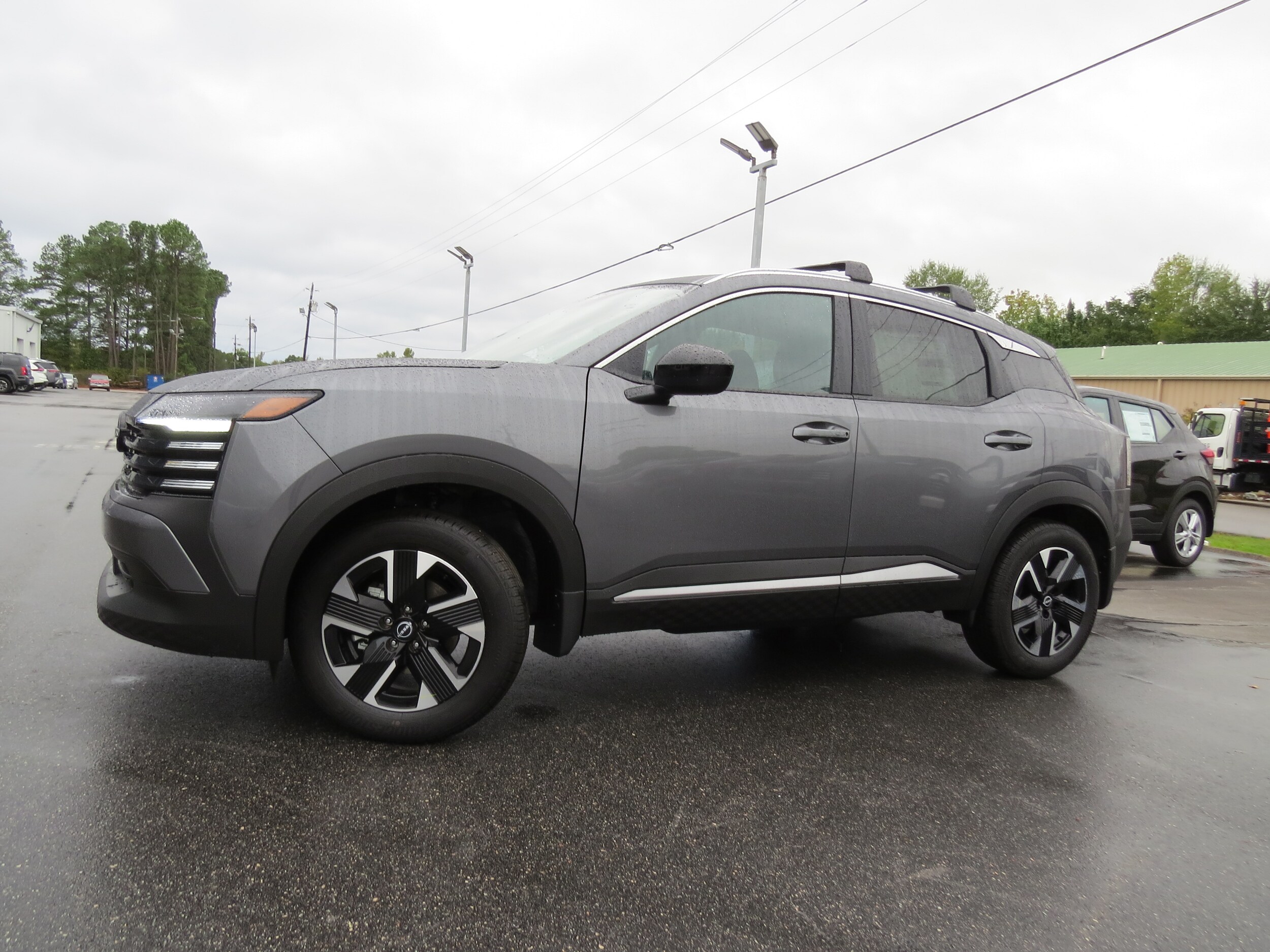 2026 Nissan Kicks SV photo 2