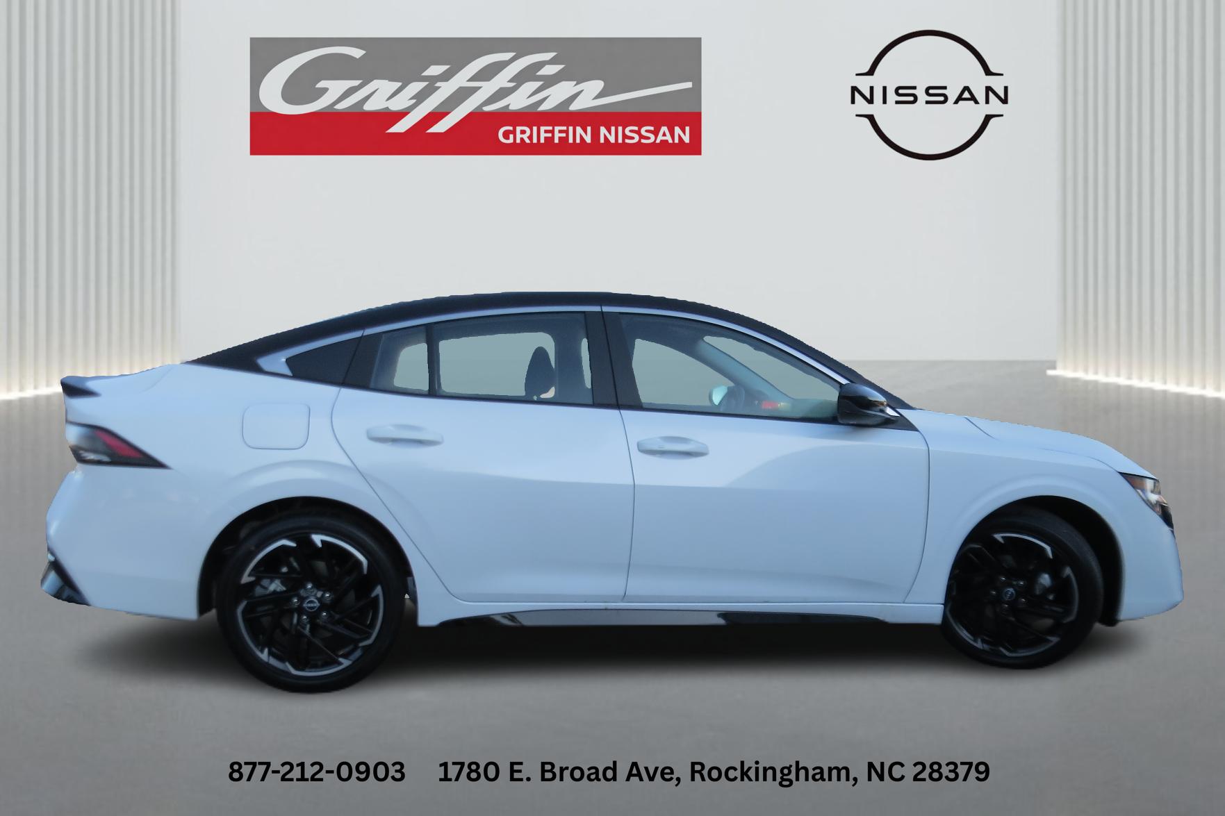 2026 Nissan Sentra SR Aspen White Tricoat/Super Black at Griffin Nissan