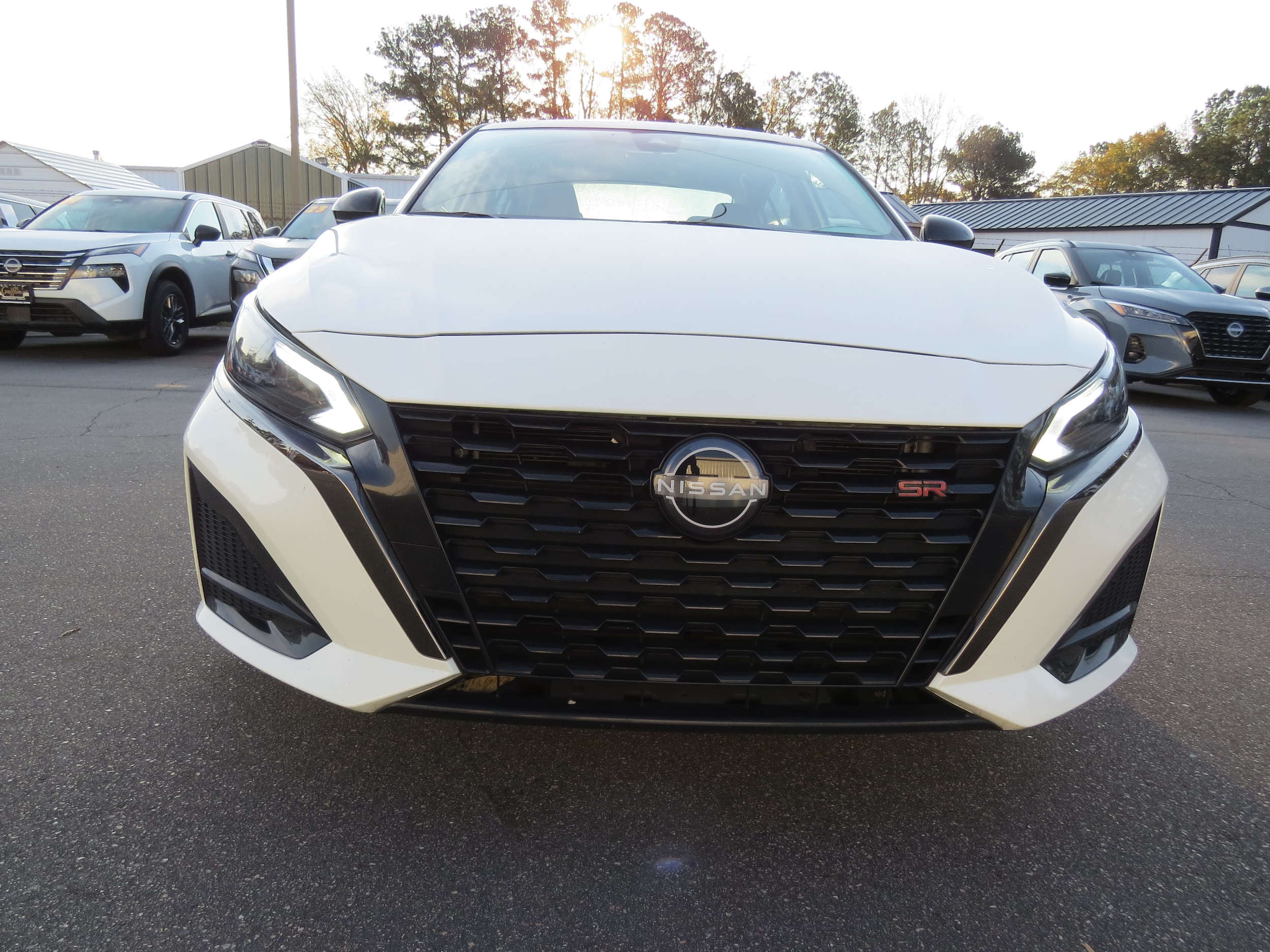 2024 Nissan Altima 2.5 SR Glacier White at Griffin Nissan