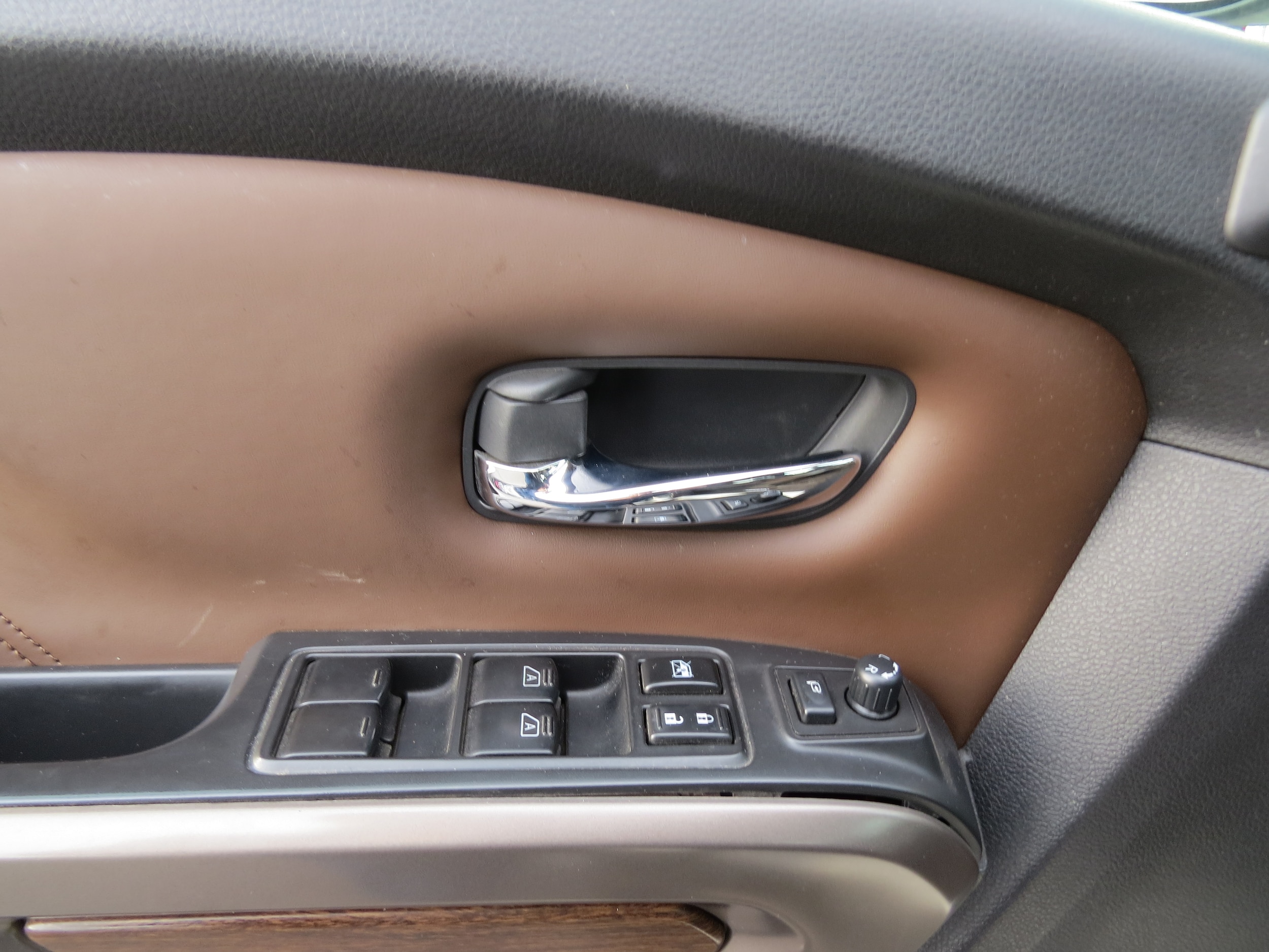 2022 Nissan Titan Platinum Reserve Pearl White at Griffin Nissan