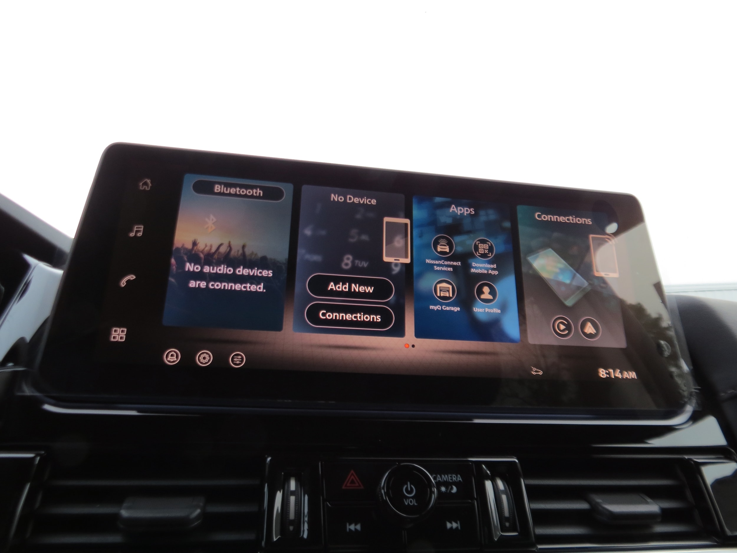2026 Nissan Pathfinder SL Everest White Pearl Tricoat at Griffin Nissan
