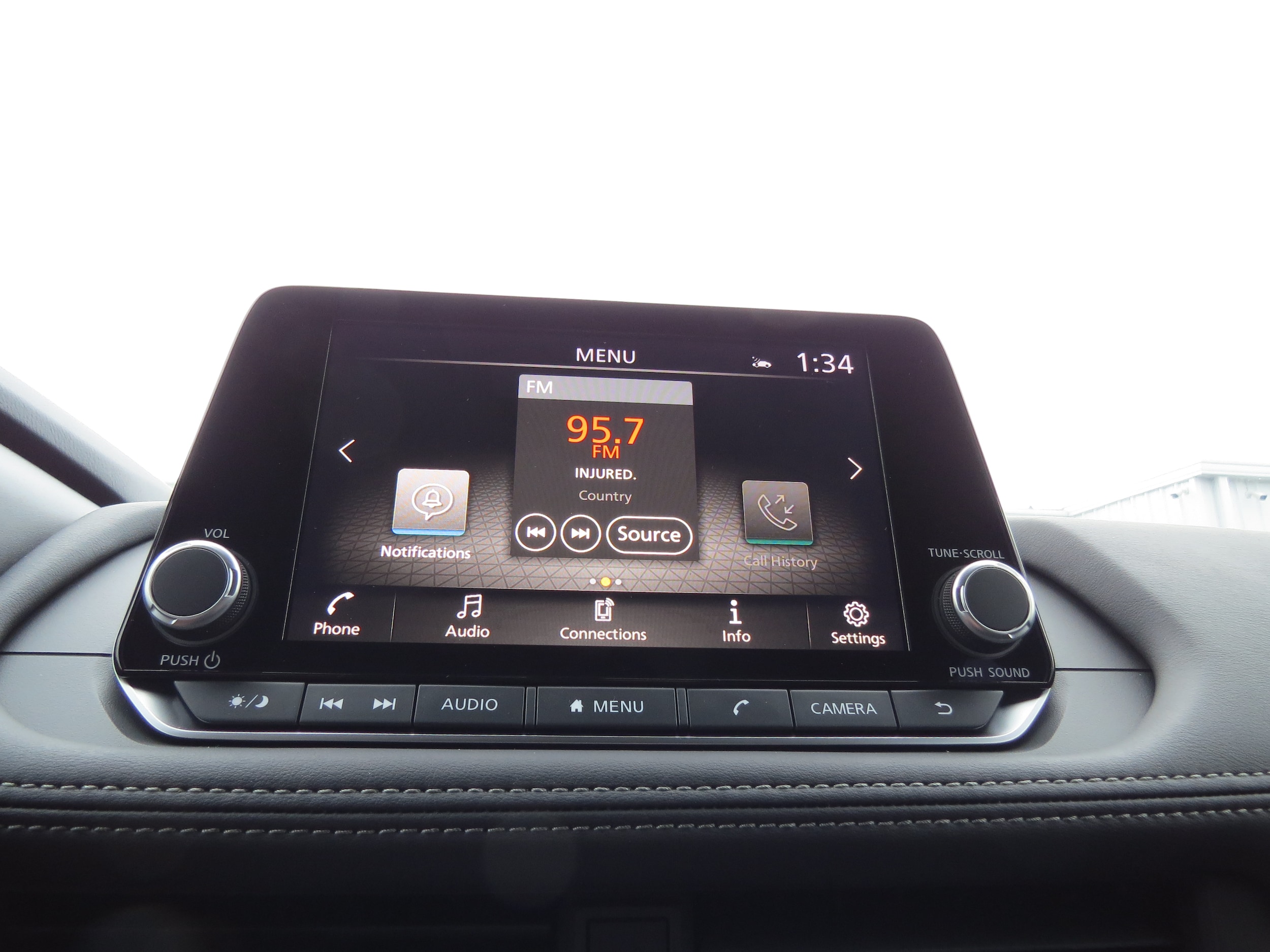 2026 Nissan Rogue SV Everest White Pearl Tricoat at Griffin Nissan