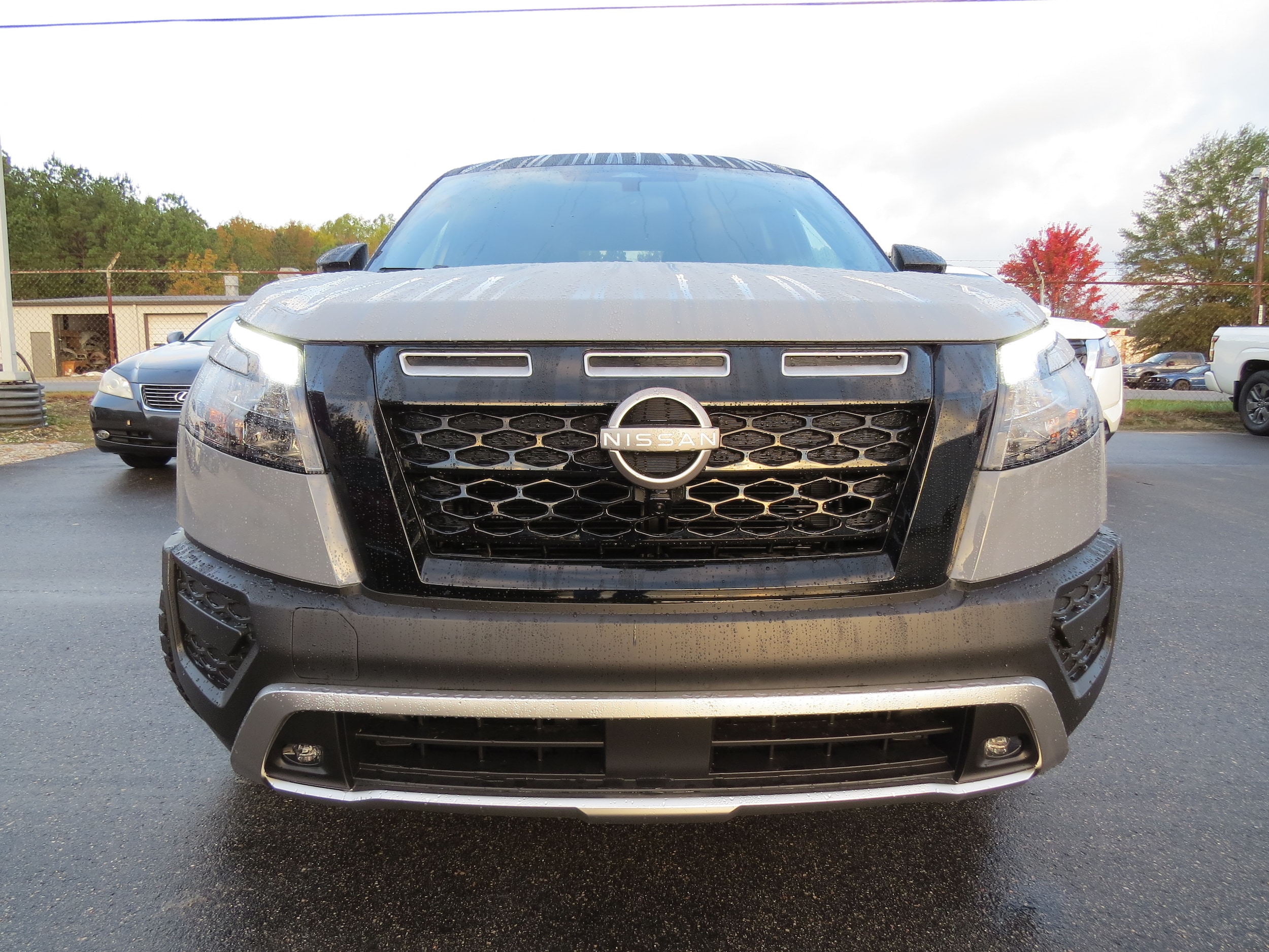 2025 Nissan Pathfinder Rock Creek Two-Tone Boulder Gray Pearl   Super Black at Griffin Nissan