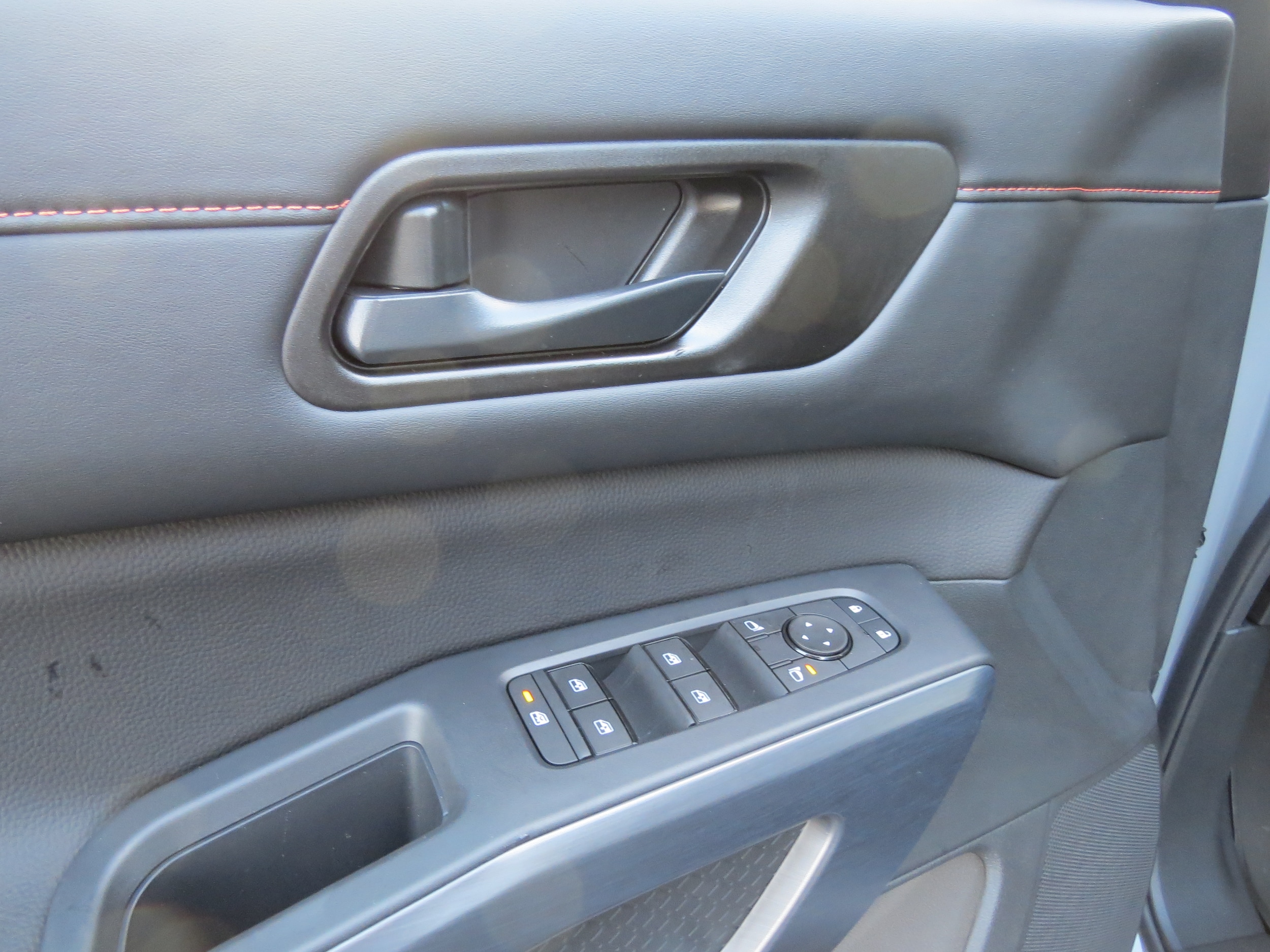 2025 Nissan Pathfinder Rock Creek Two-Tone Boulder Gray Pearl   Super Black at Griffin Nissan