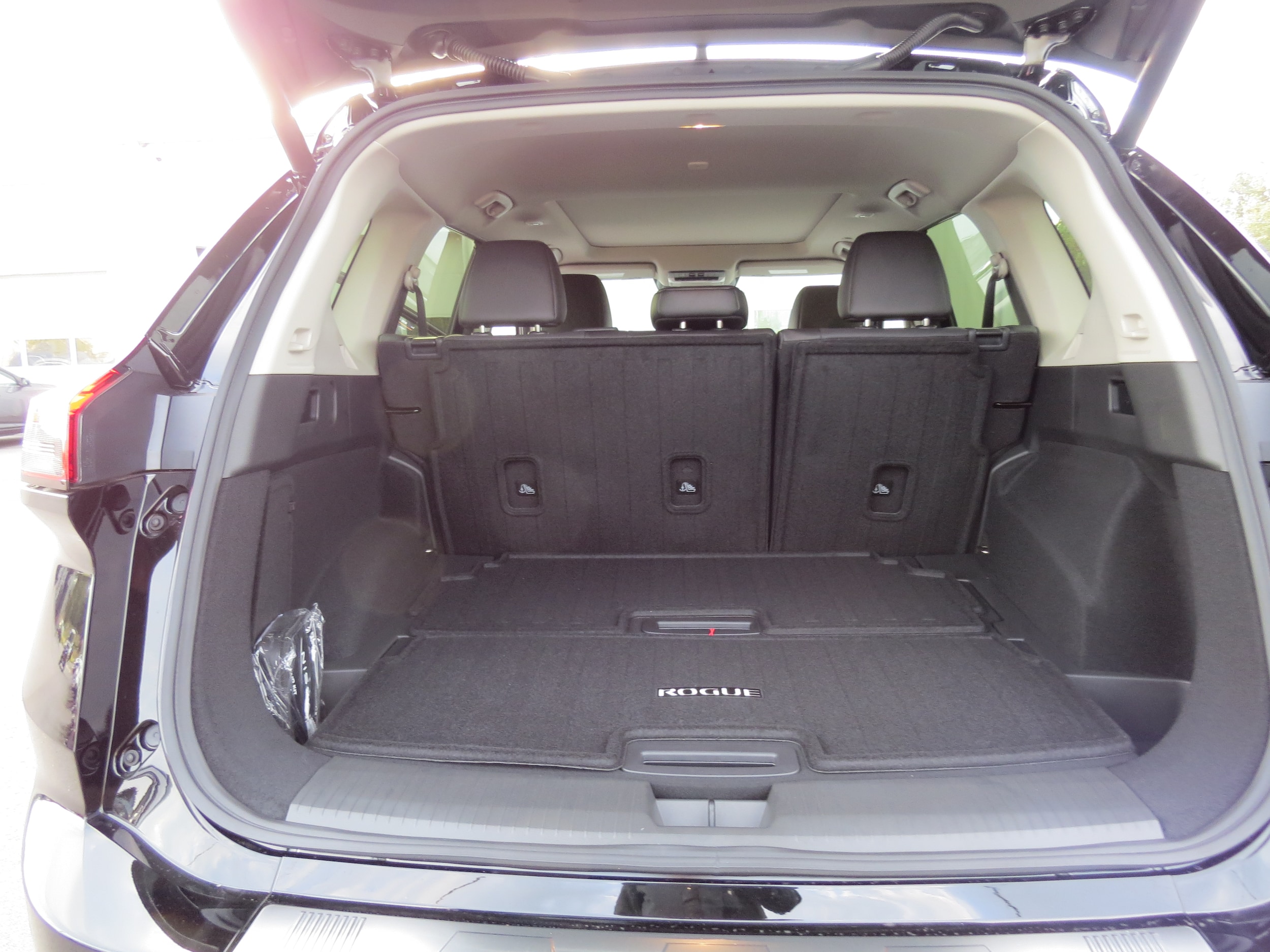 2026 Nissan Rogue Platinum Super Black at Griffin Nissan