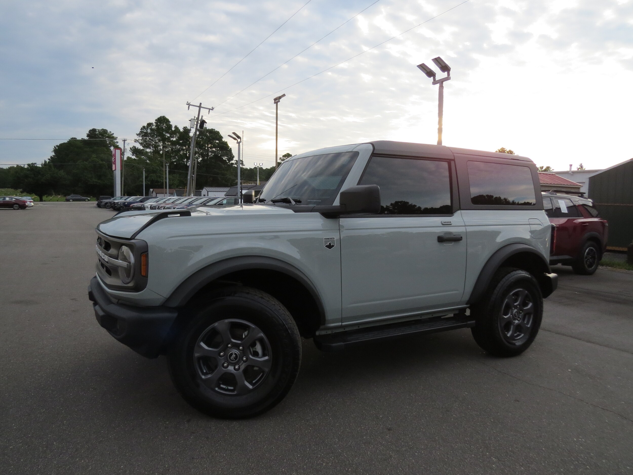 2022 Ford Bronco Big Bend photo 2