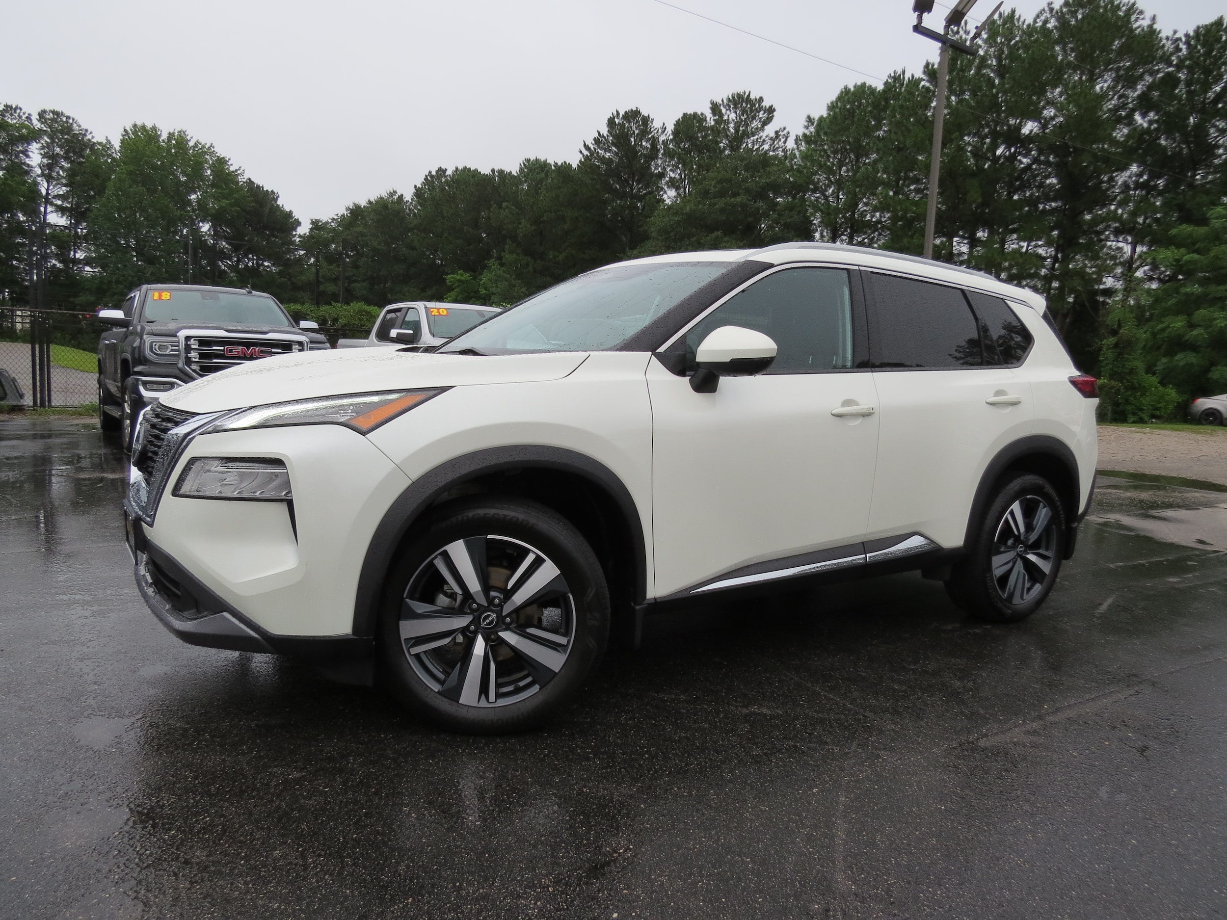 2023 Nissan Rogue SL - 1