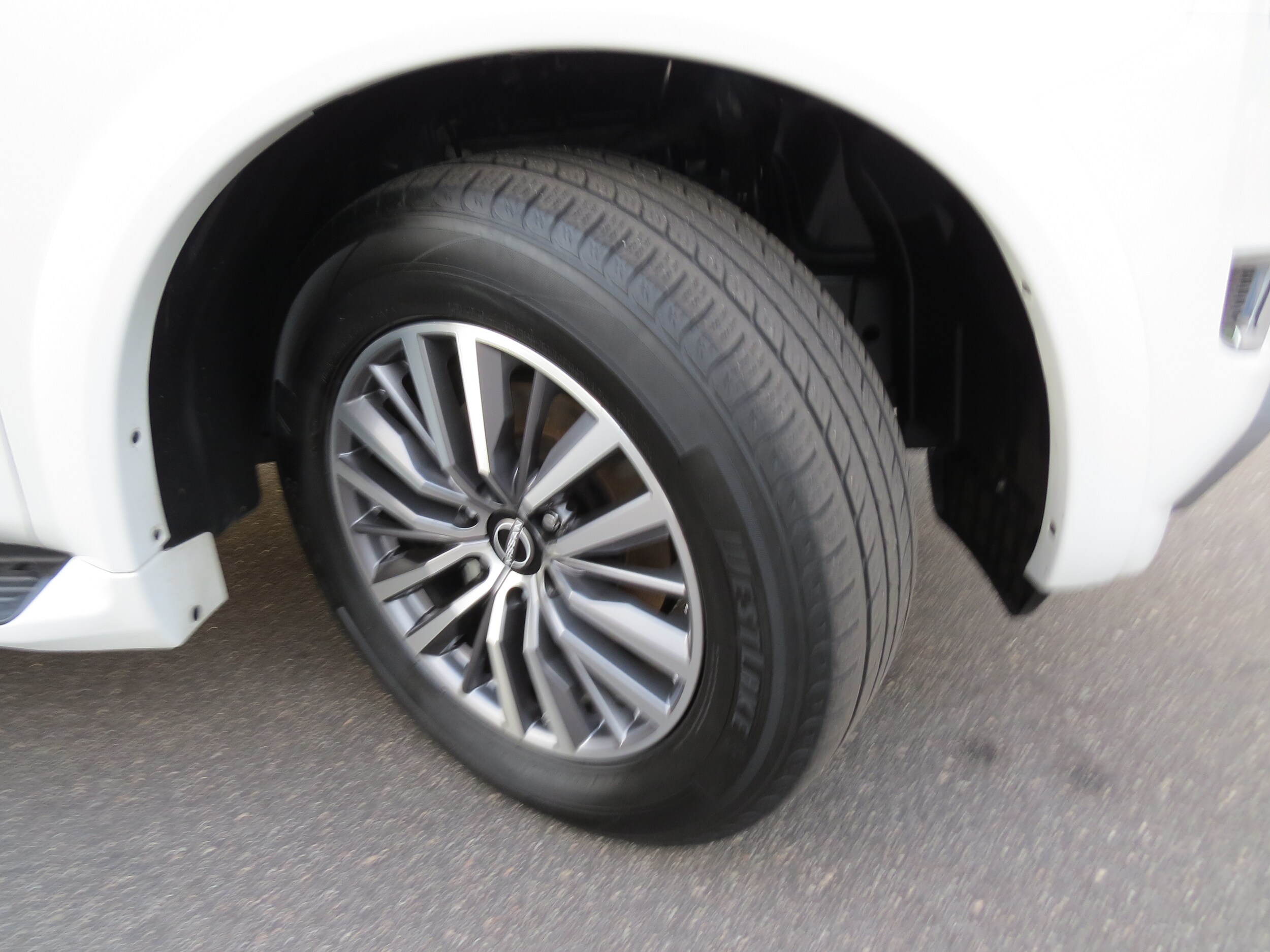 2023 Nissan Armada SL - 9