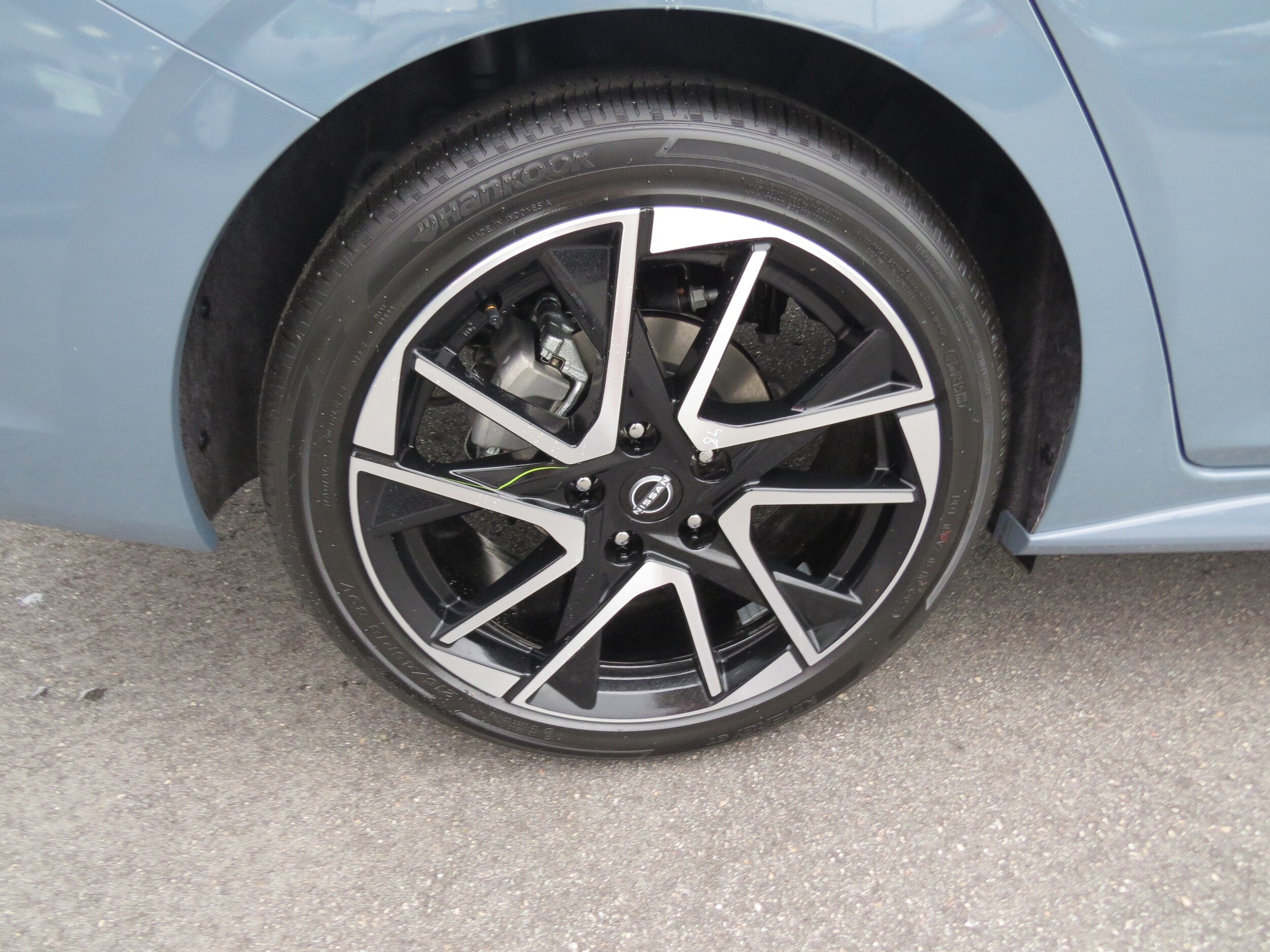 2025 Nissan Sentra SR Atlantic Gray/Super Black at Griffin Nissan