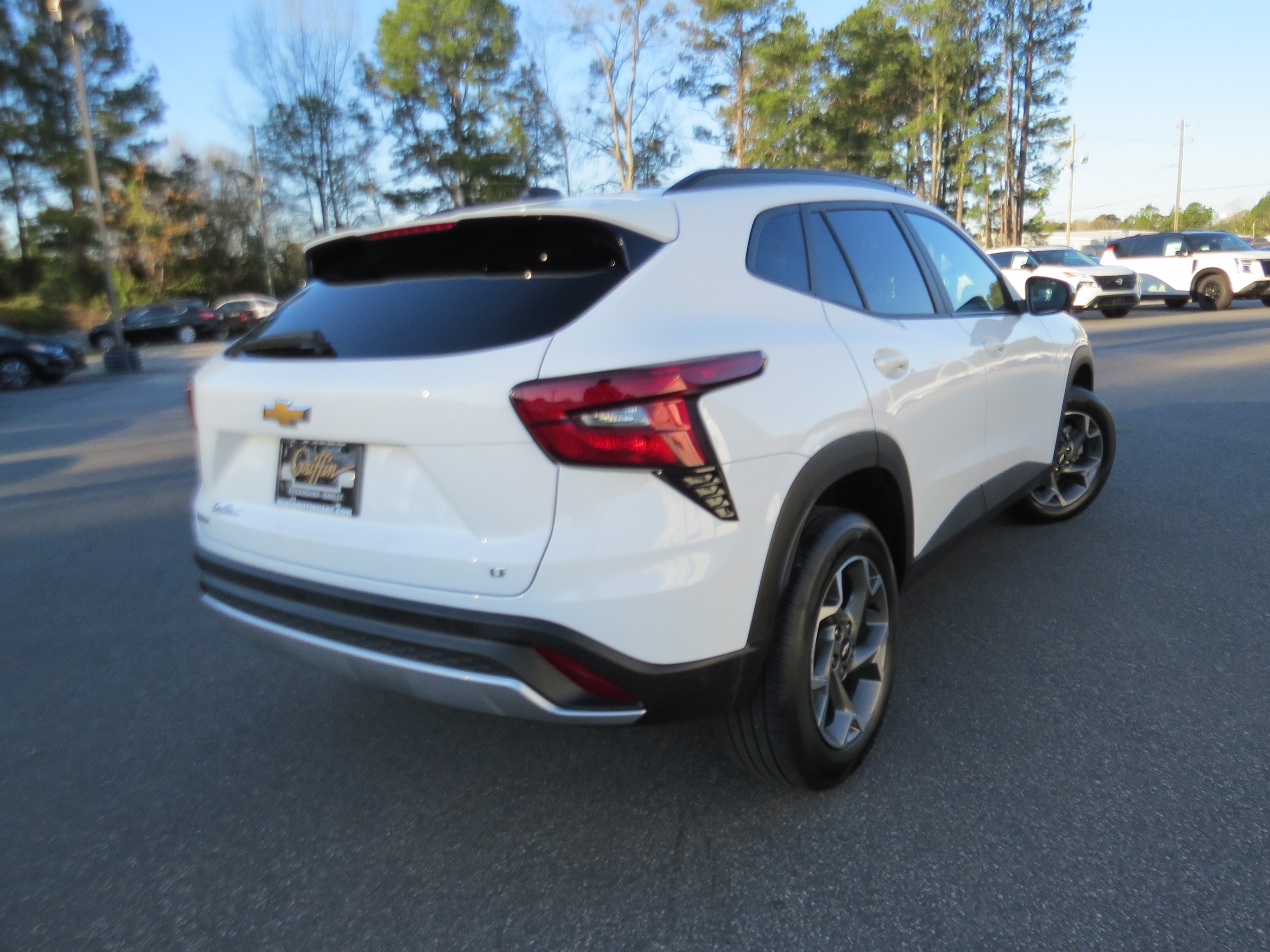 2025 Chevrolet Trax LT - 5