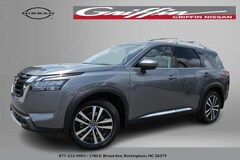 2025 Nissan Pathfinder Platinum SUV