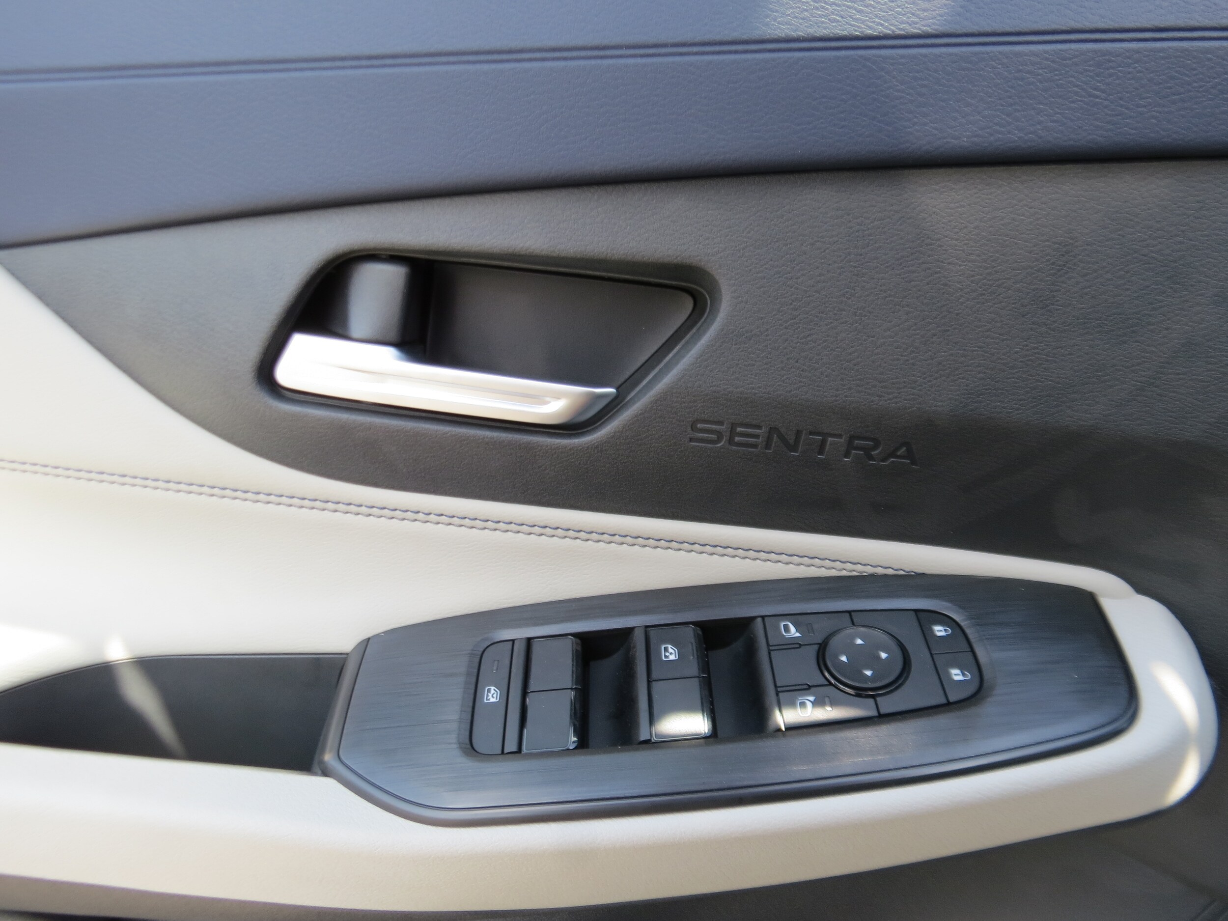 2026 Nissan Sentra SL Gun at Burns Honda