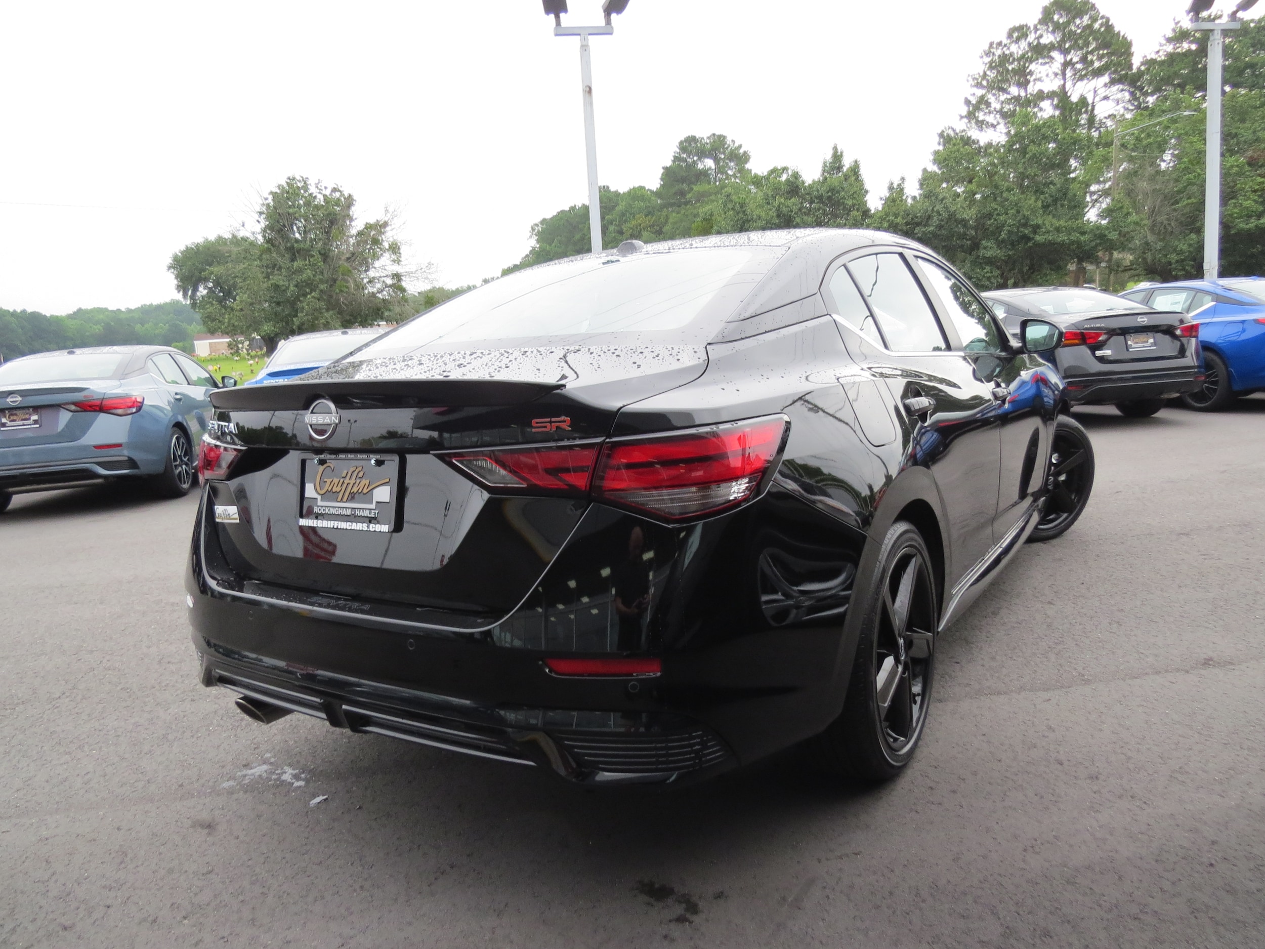 2025 Nissan Sentra SR Super Black at Griffin Nissan