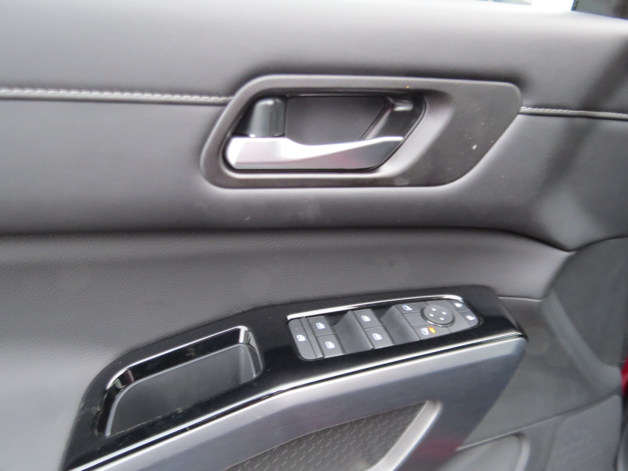 2026 Nissan Pathfinder SL Scarlet Ember Tintcoat at Griffin Nissan