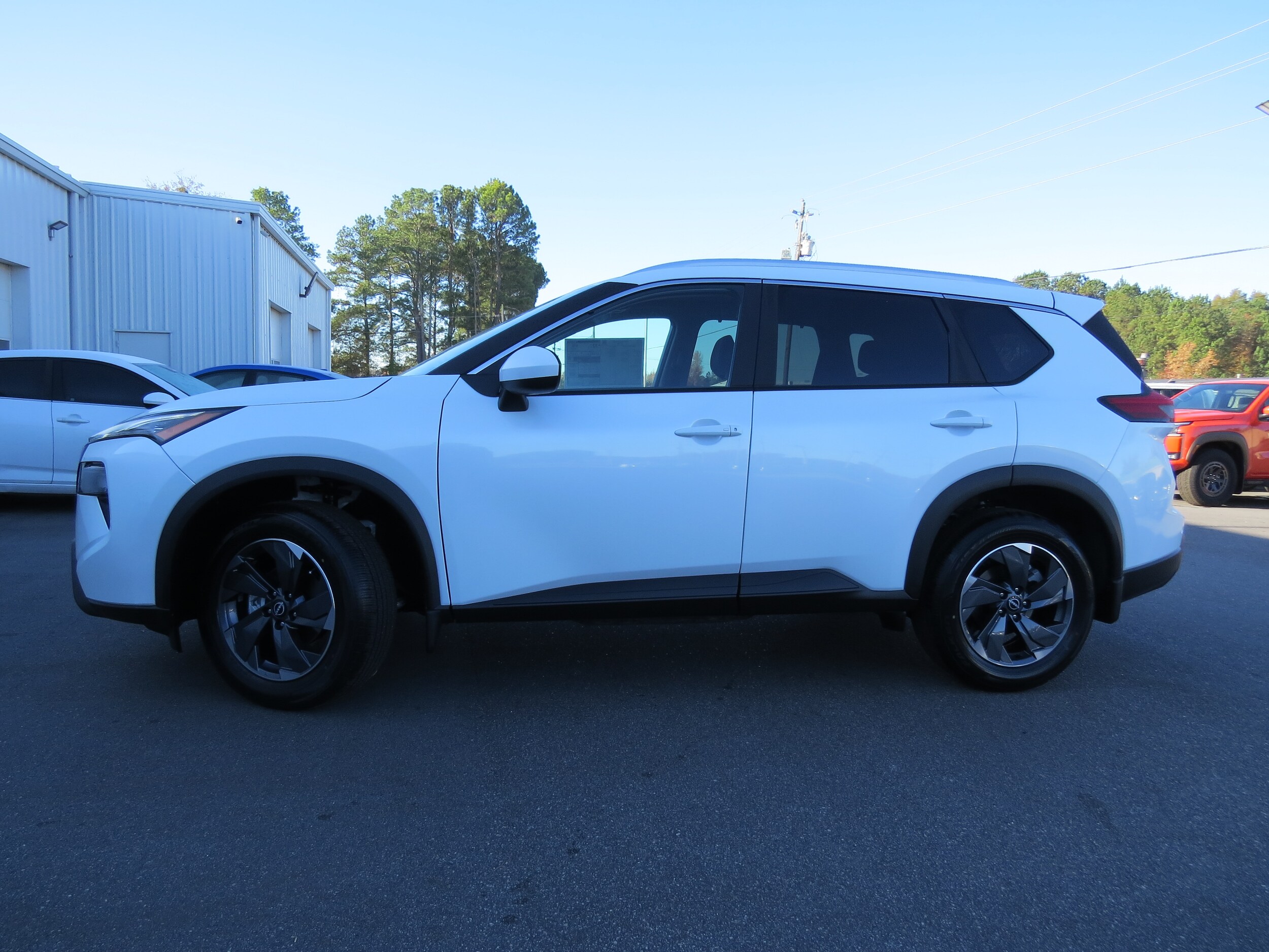 2026 Nissan Rogue SV photo 3