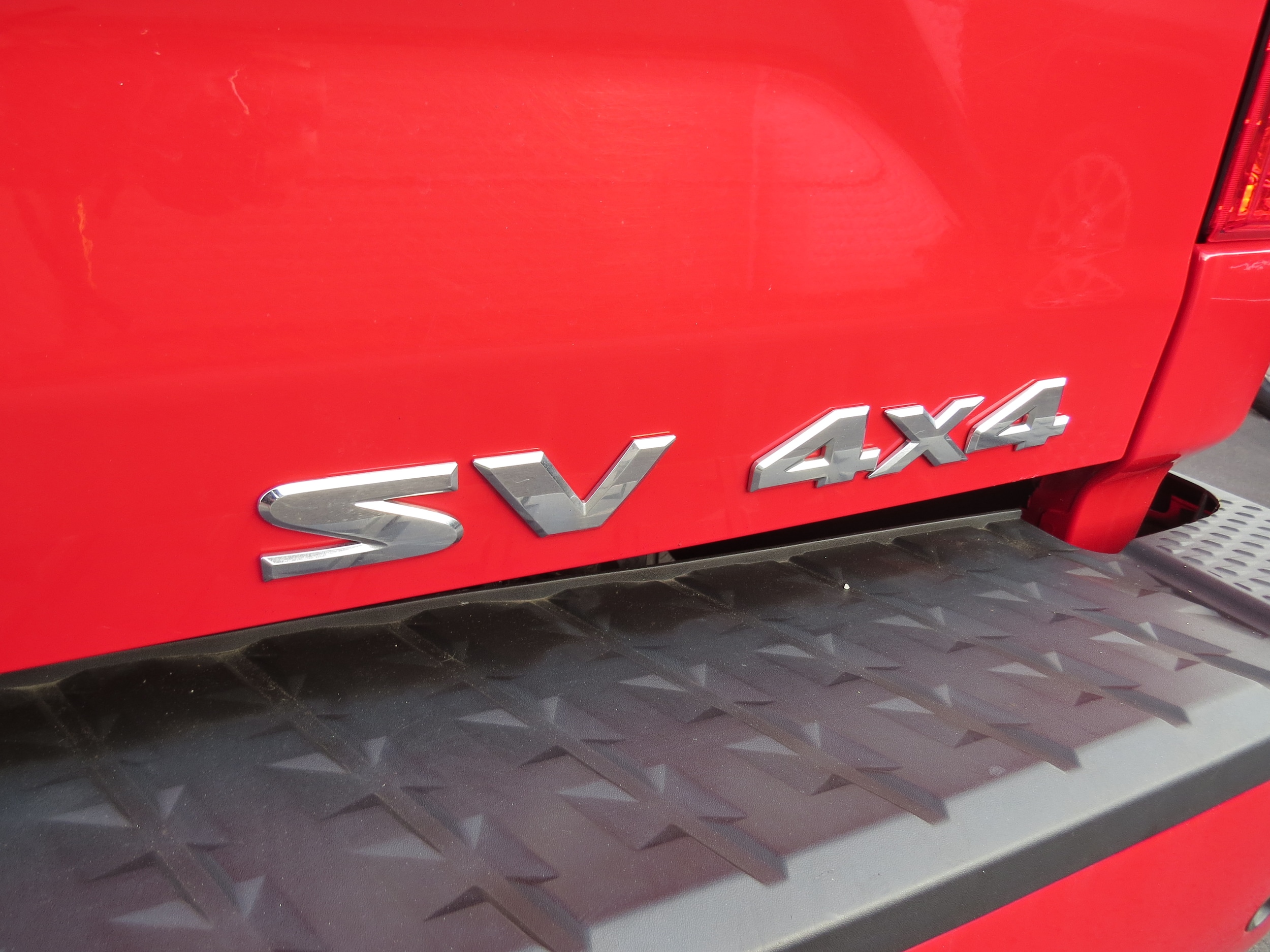 2022 Nissan Titan SV - 10