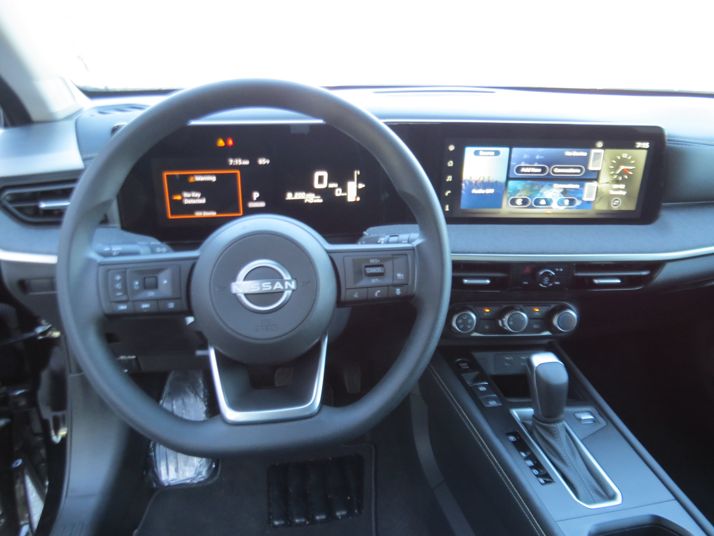 2025 Nissan Kicks SV Super Black at Griffin Nissan