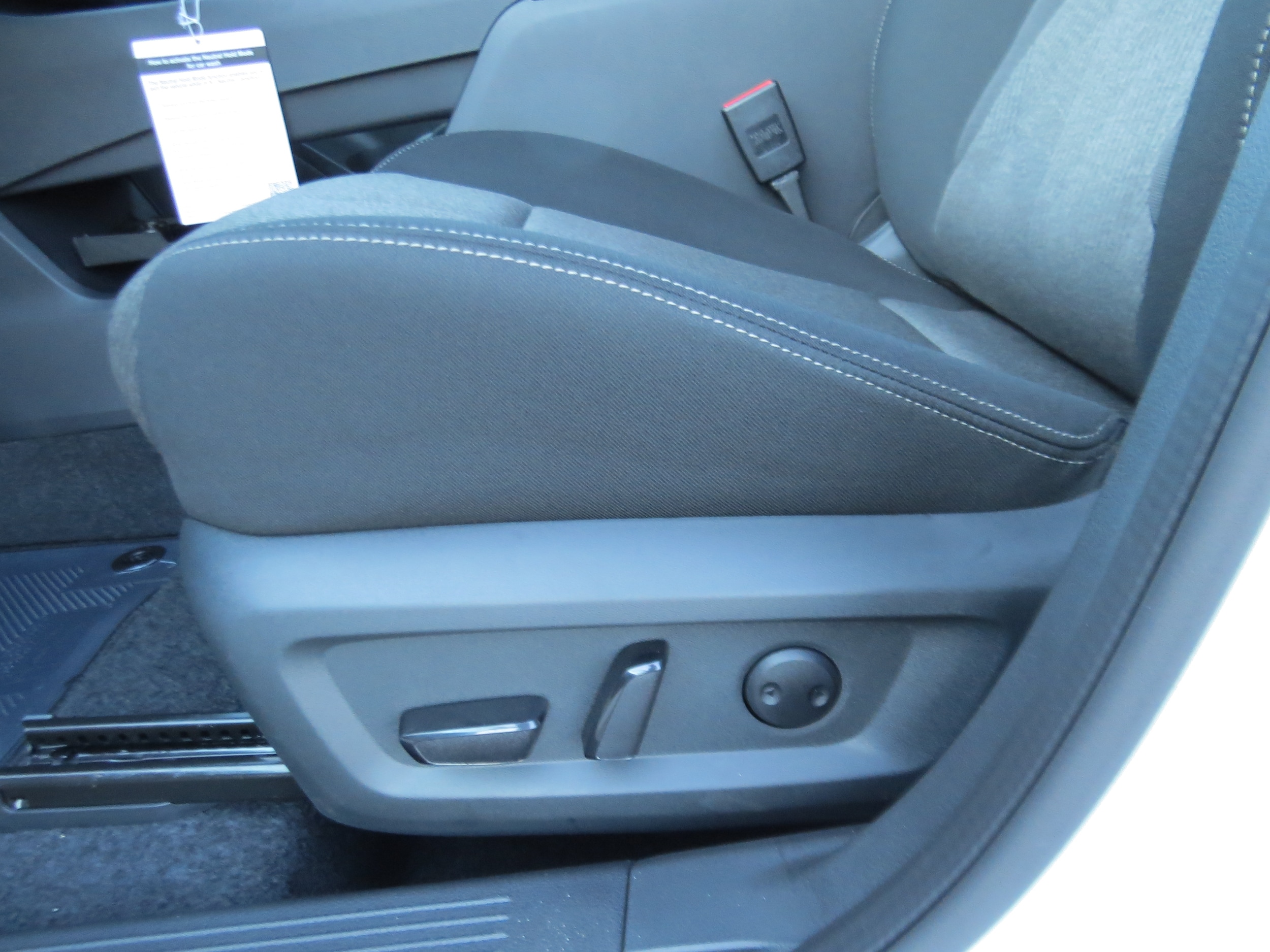 2026 Nissan Rogue SV Everest White Pearl Tricoat at Griffin Nissan