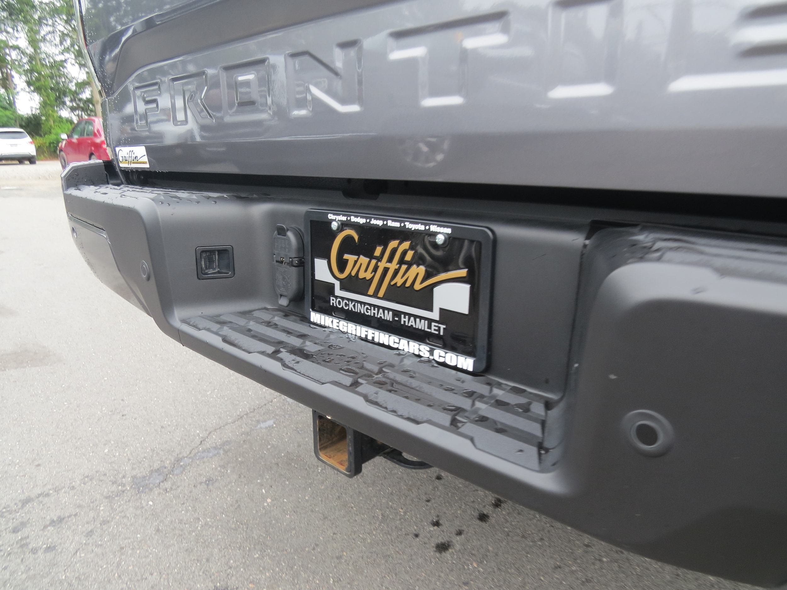 2024 Nissan Frontier SV - 11