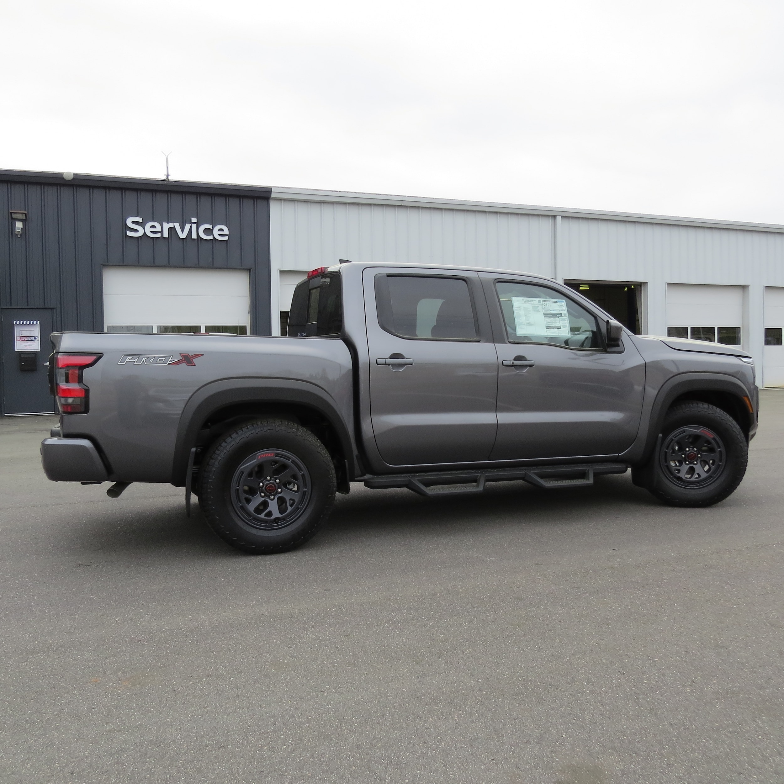 2025 Nissan Frontier PRO-X - 6