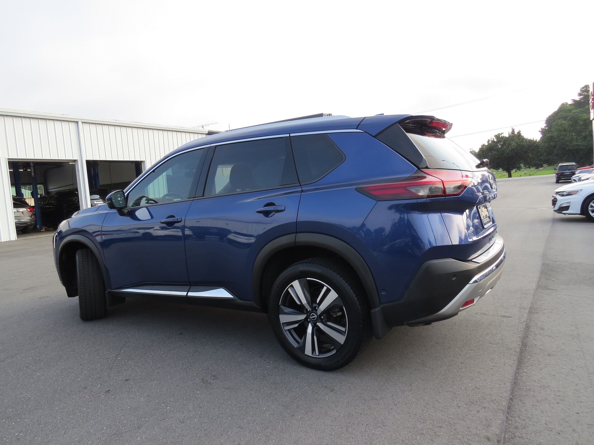 2022 Nissan Rogue Platinum photo 4
