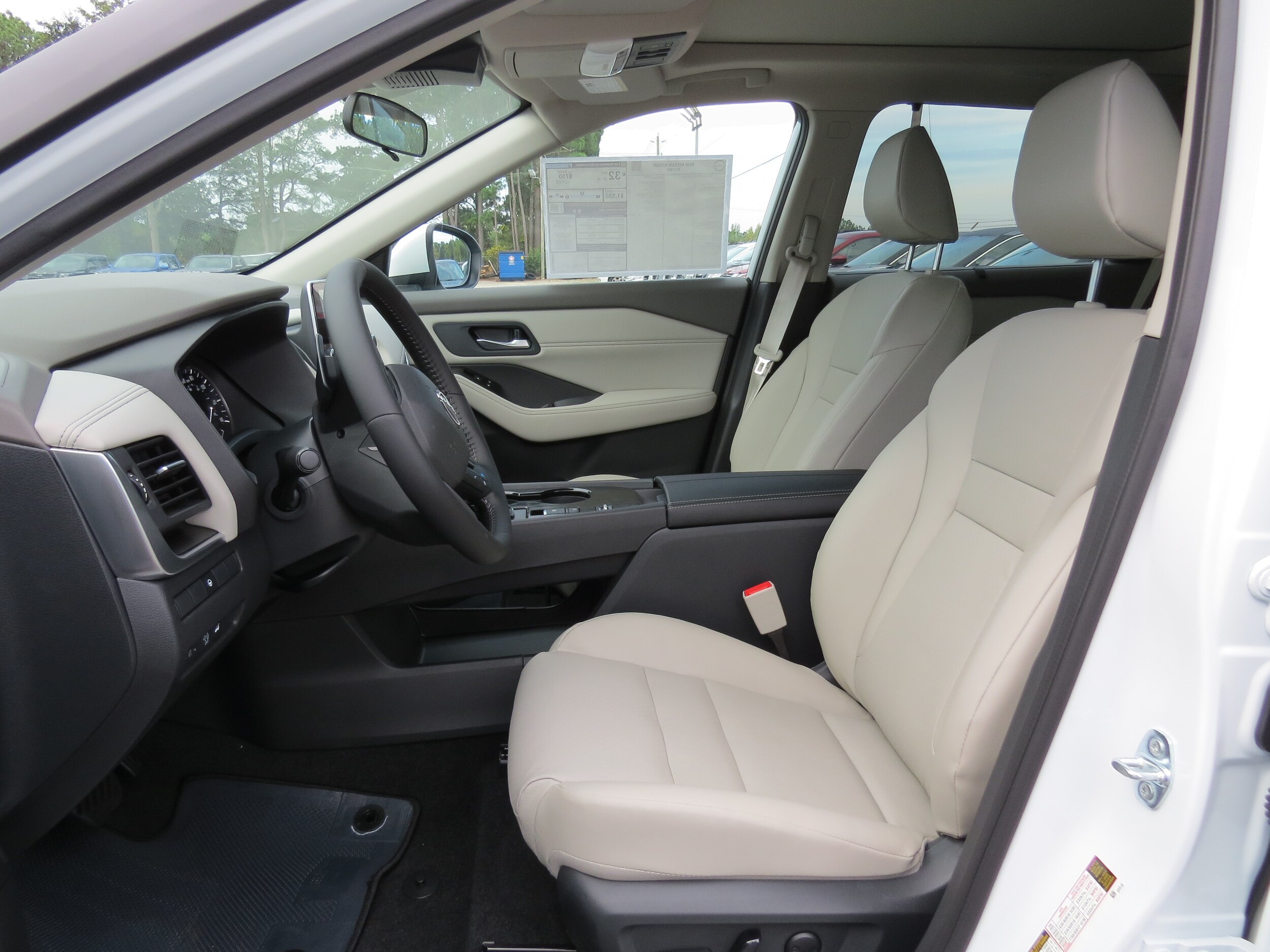 2026 Nissan Rogue SV Everest White Pearl Tricoat at Griffin Nissan