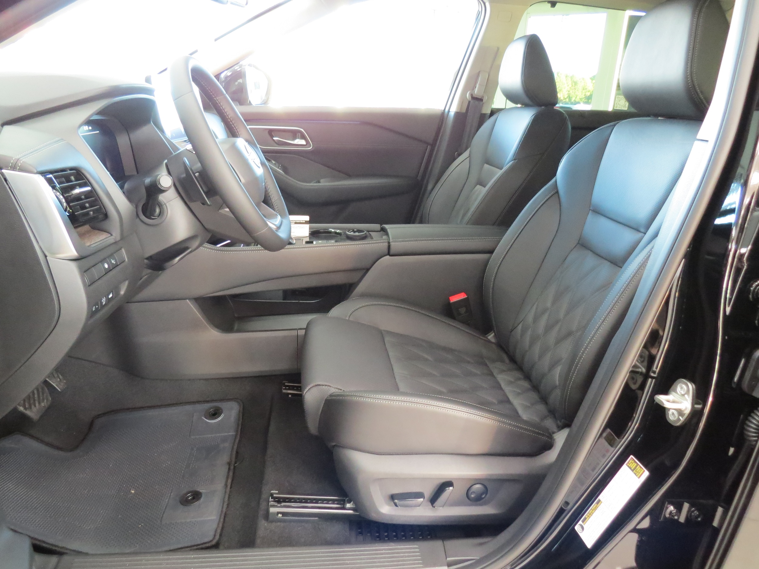 2026 Nissan Rogue Platinum Super Black at Griffin Nissan