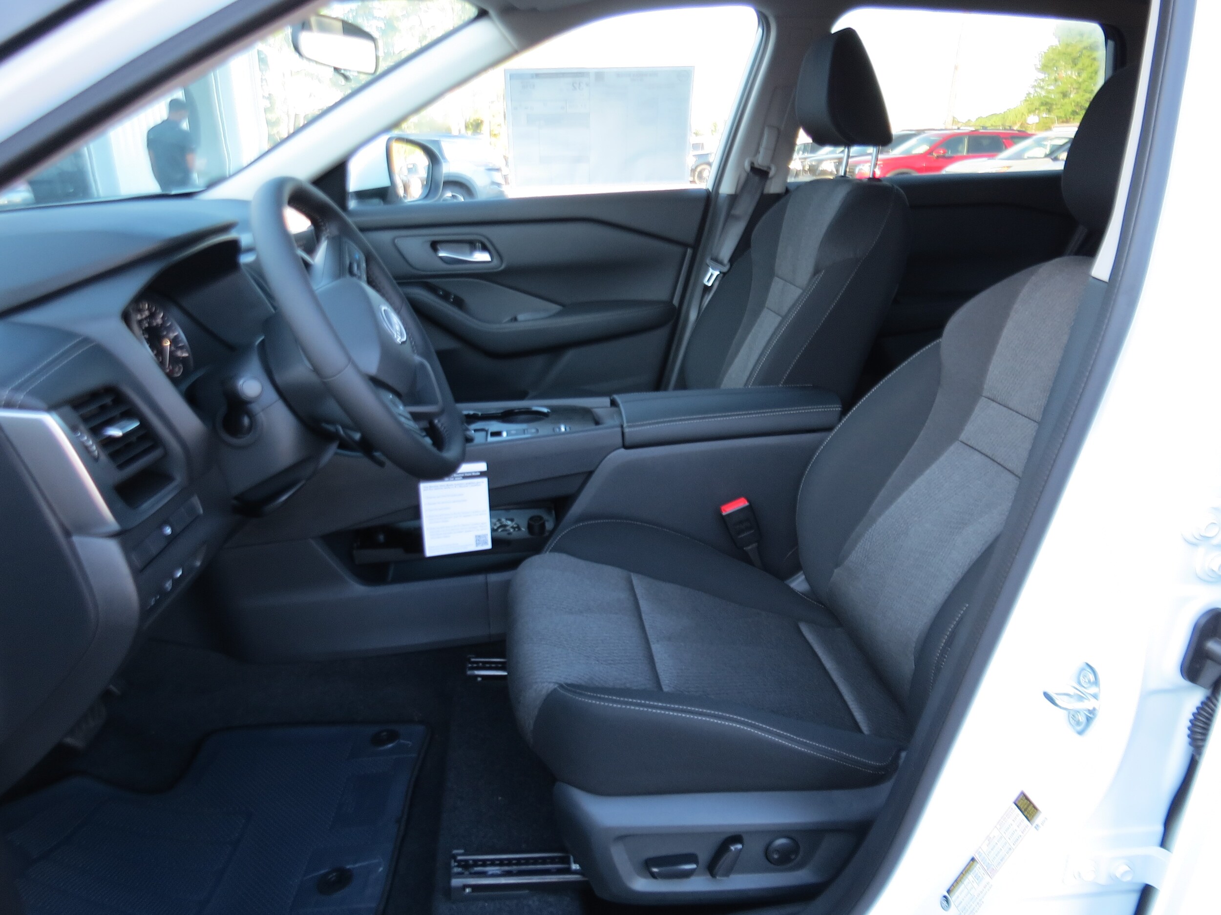 2026 Nissan Rogue SV Everest White Pearl Tricoat at Griffin Nissan