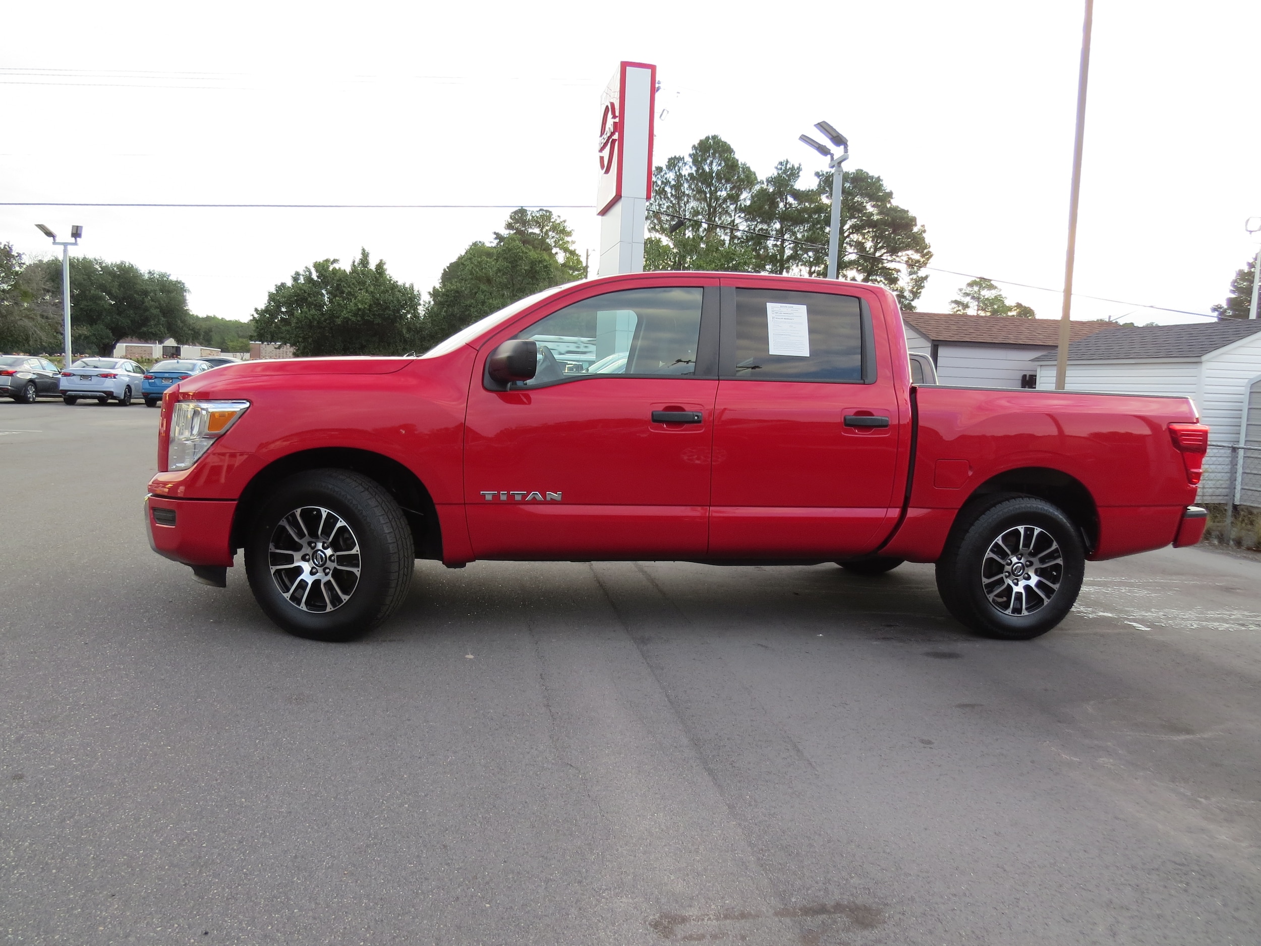 2022 Nissan Titan SV - 2