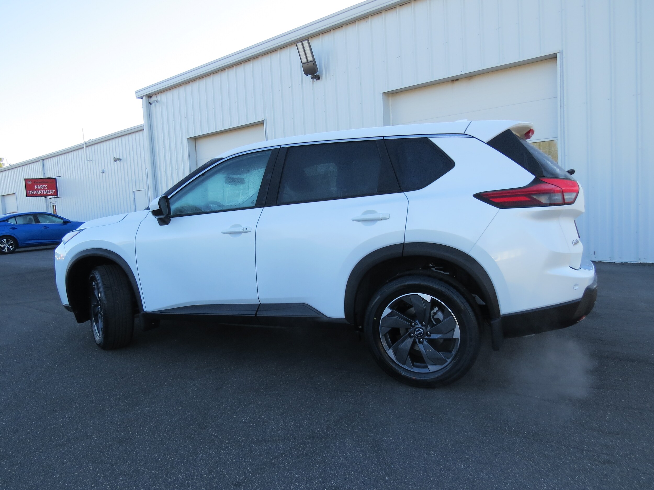 2026 Nissan Rogue SV photo 3