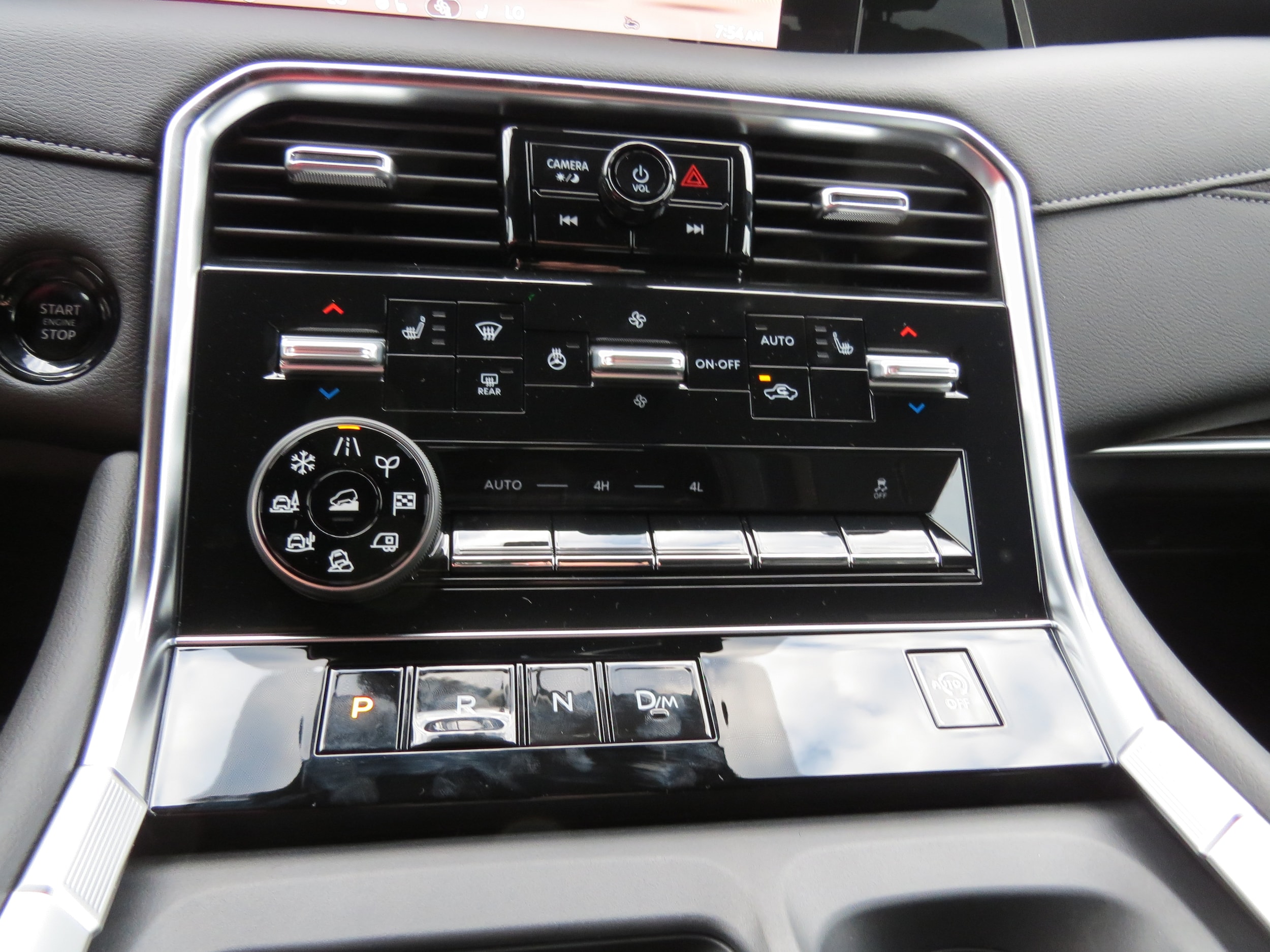 2025 Nissan Armada SL Aspen White Tricoat at Griffin Nissan