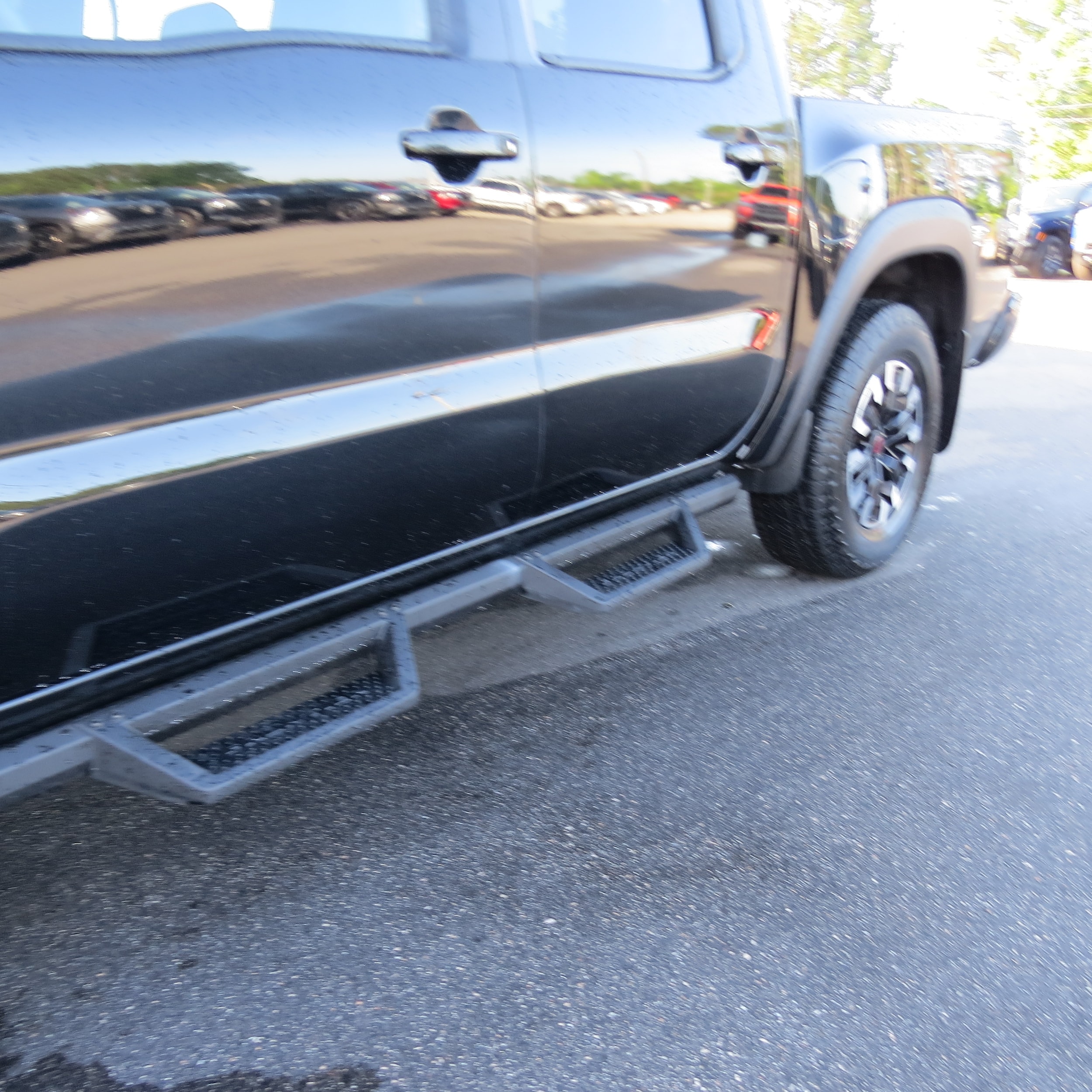 2023 Nissan Frontier PRO-4X - 8