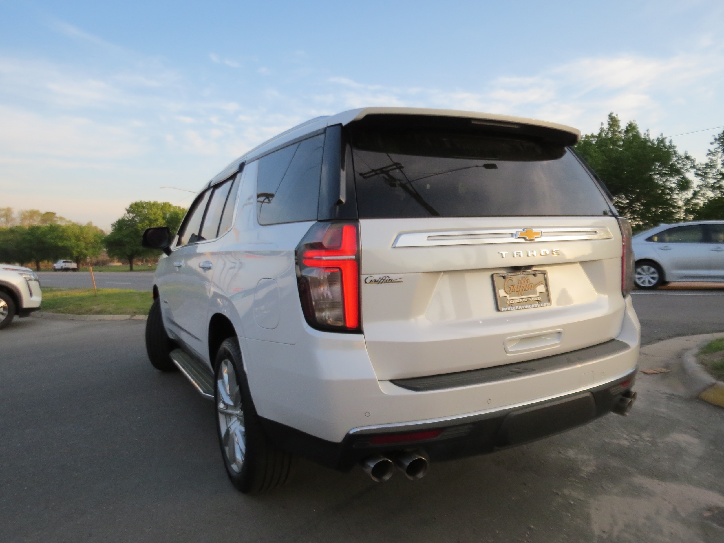 2021 Chevrolet Tahoe High Country Iridescent Pearl Tricoat at Crews Chevrolet
