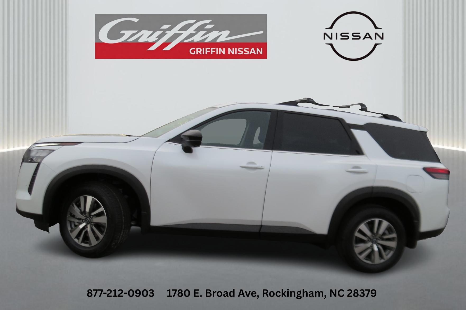 2026 Nissan Pathfinder SL Everest White Pearl Tricoat at Griffin Nissan