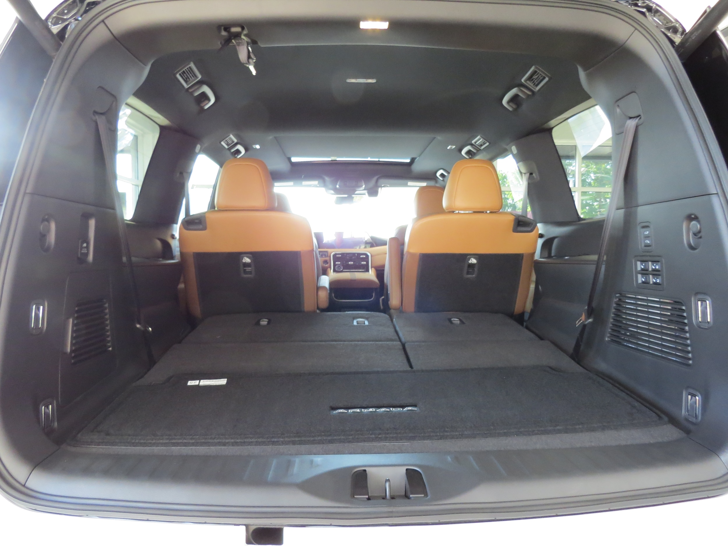 2025 Nissan Armada Platinum Reserve - 7