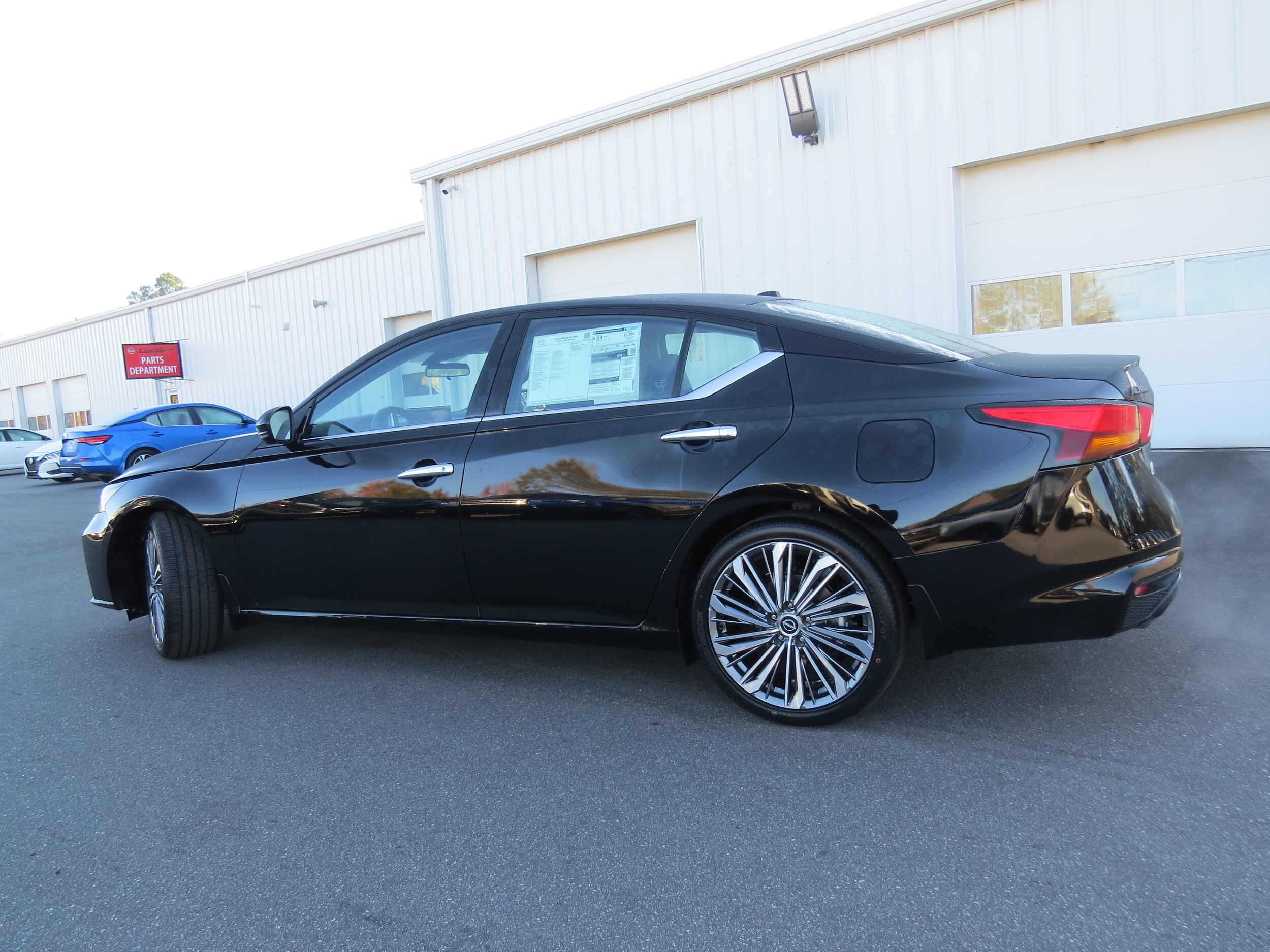 2025 Nissan Altima SL Super Black at Payless Car Sales