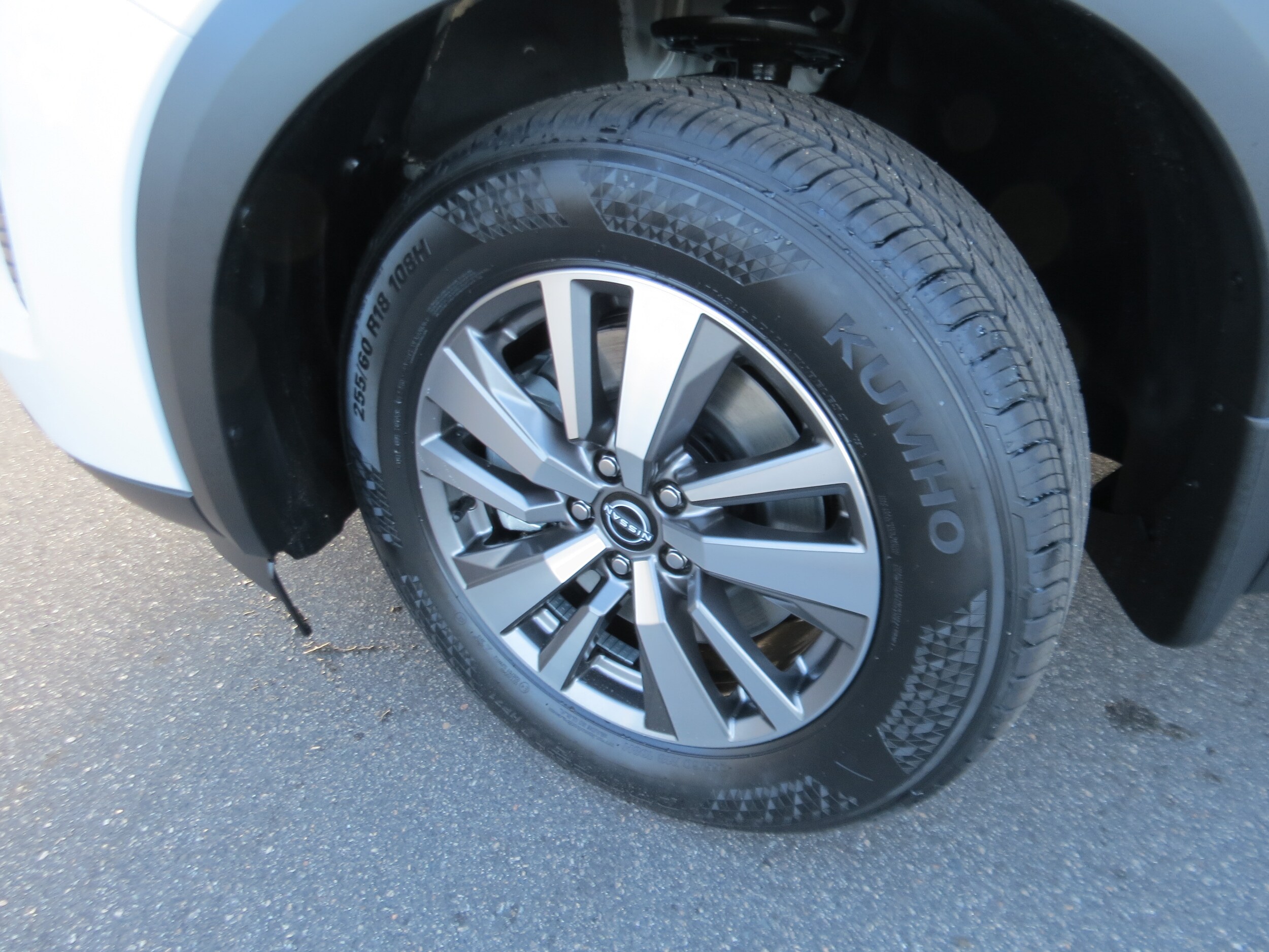 2026 Nissan Pathfinder SL - 10