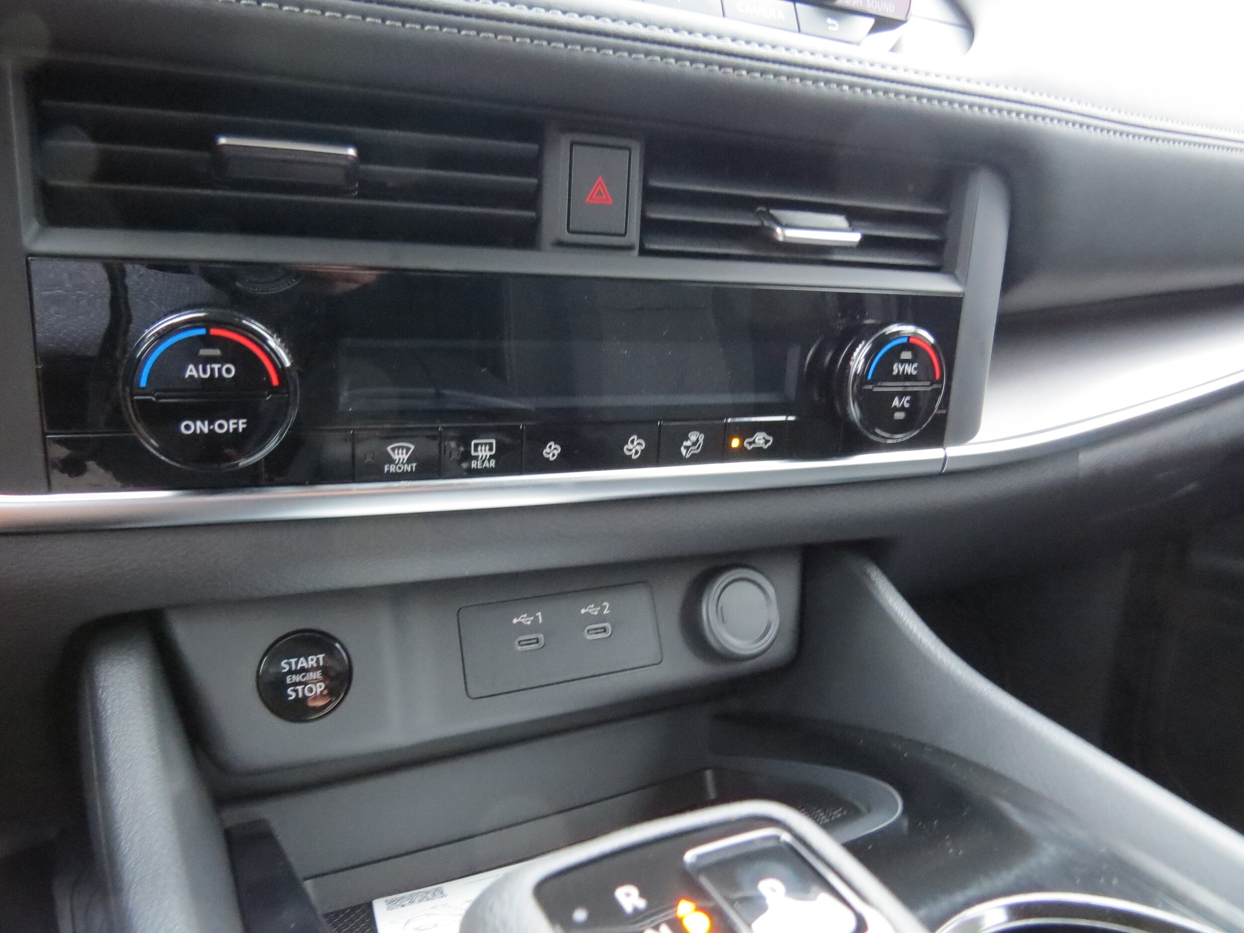 2026 Nissan Rogue SV Everest White Pearl Tricoat at Griffin Nissan