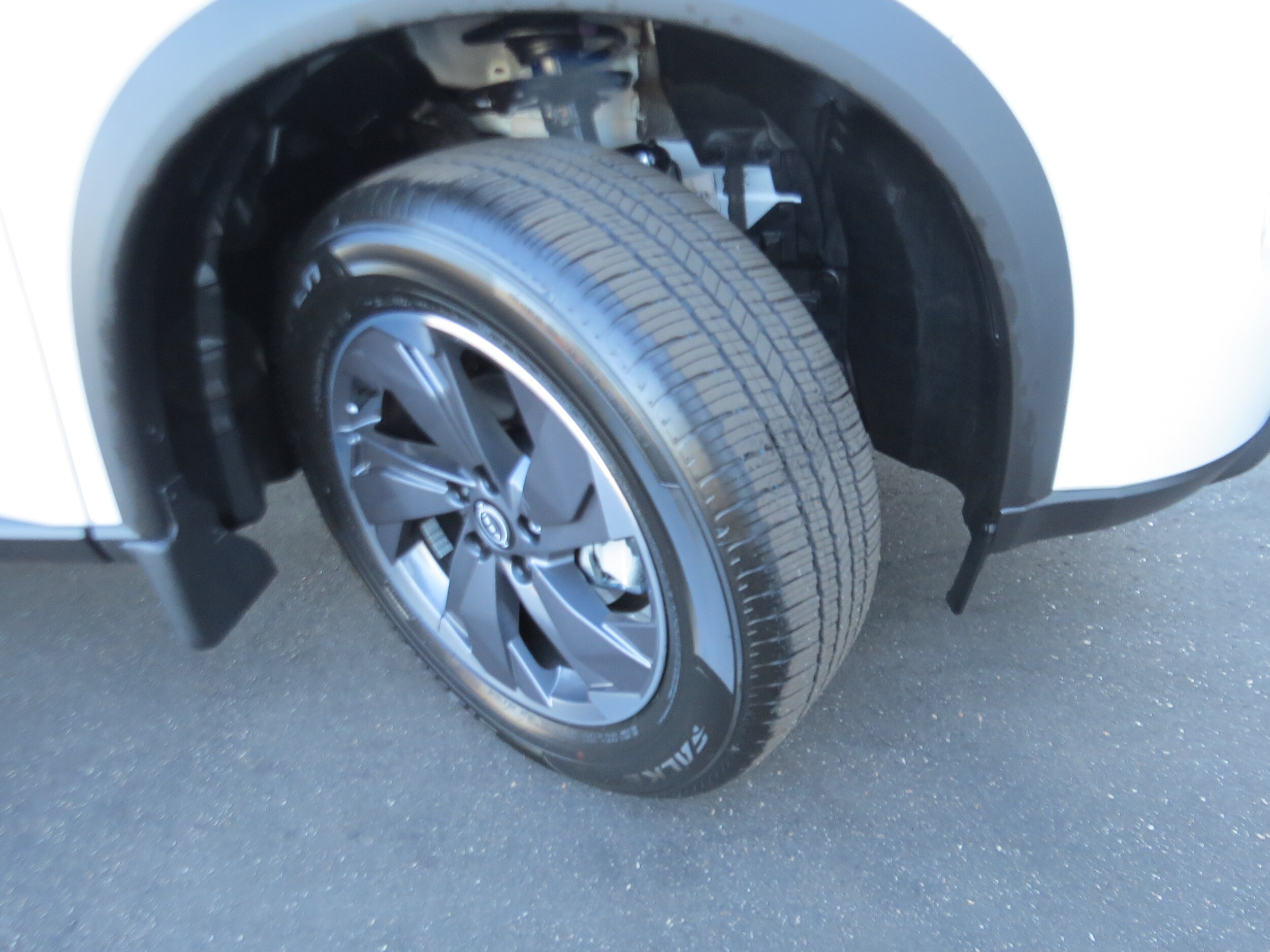 2026 Nissan Rogue SV Everest White Pearl Tricoat at Griffin Nissan