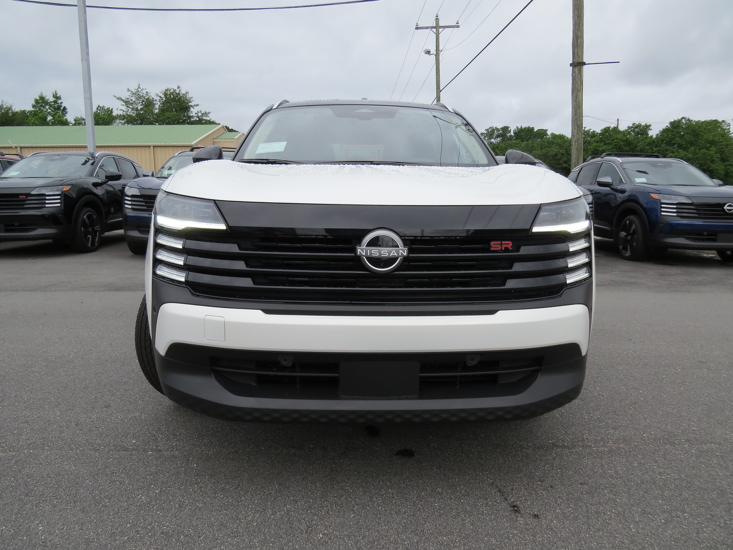 2025 Nissan Kicks SR - 8