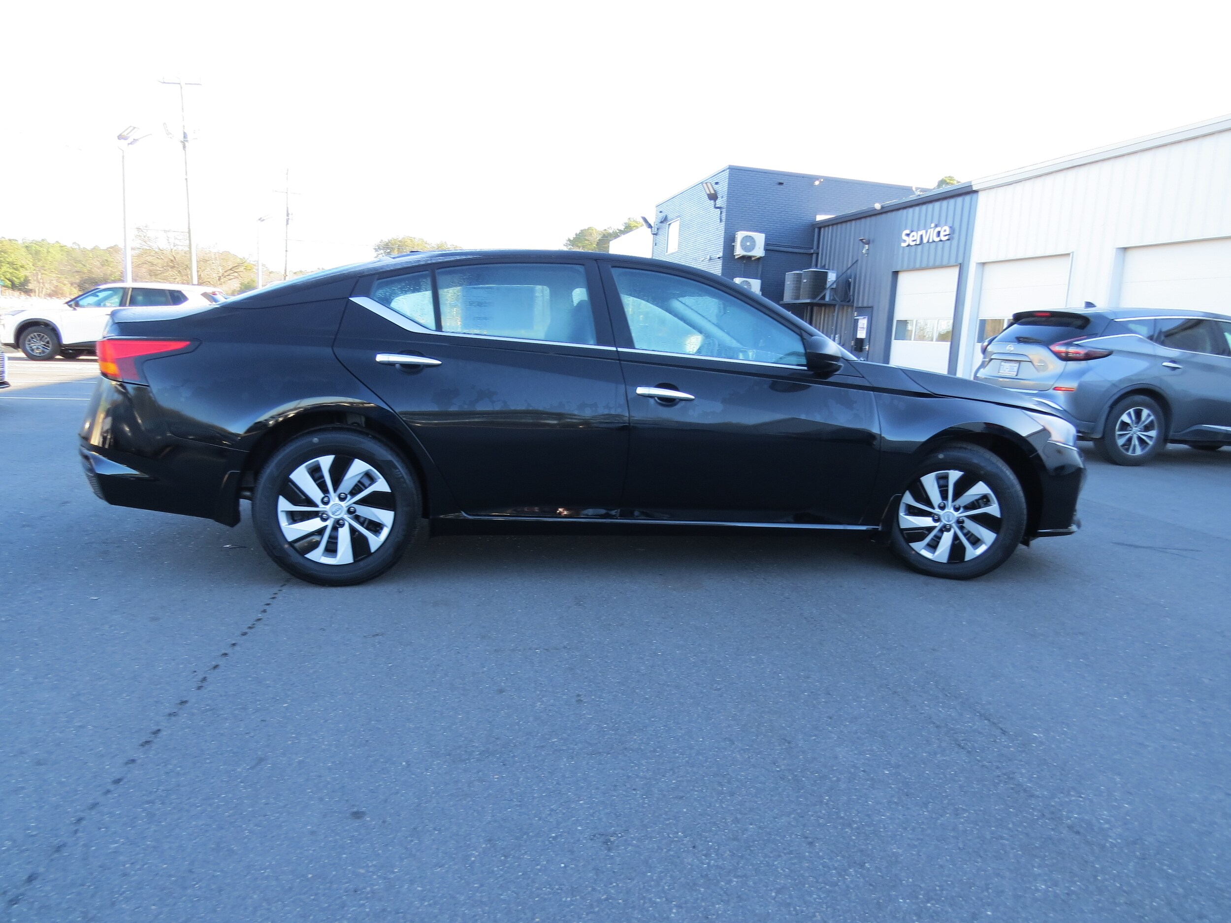 2025 Nissan Altima S - 5