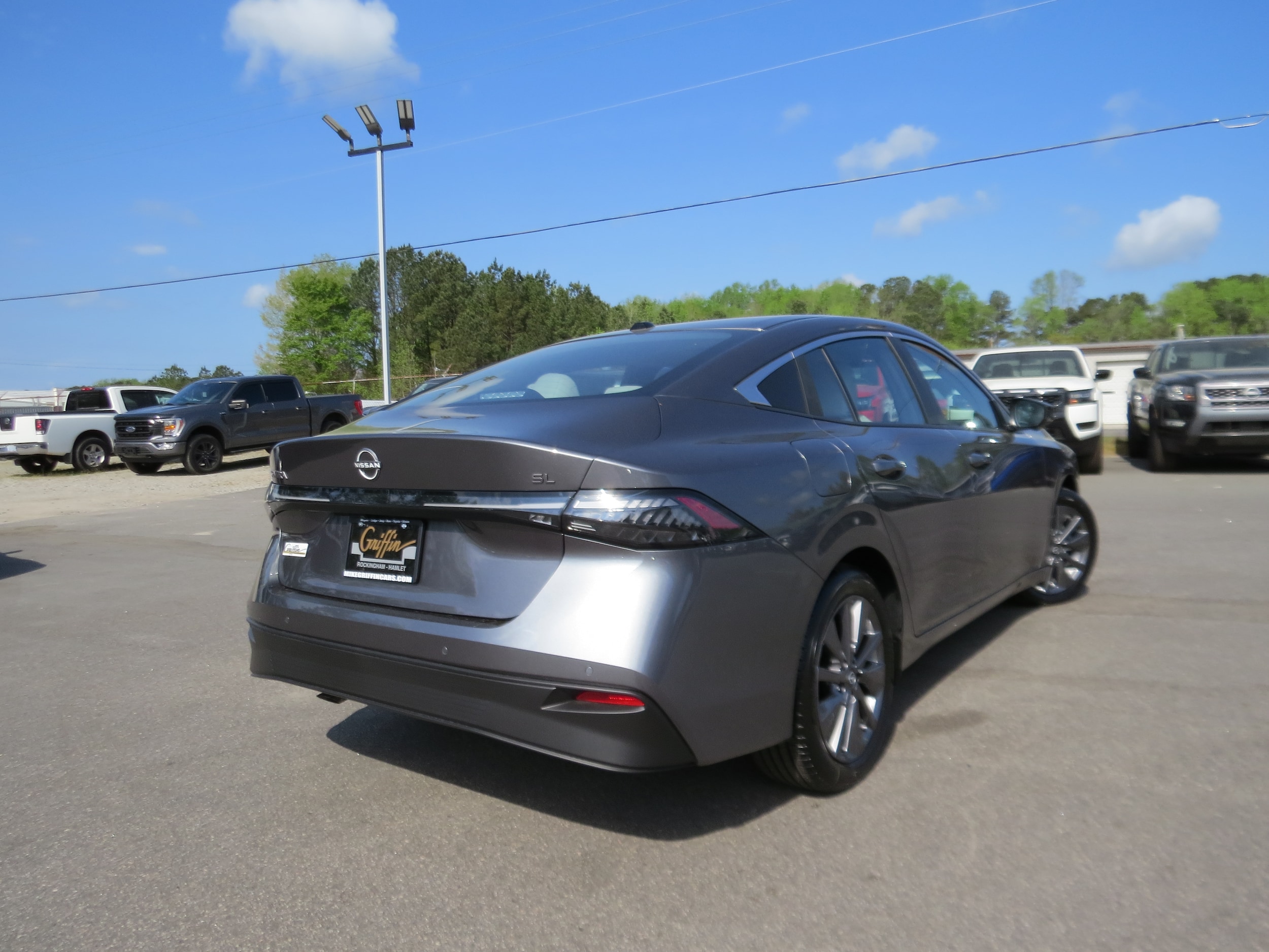 2026 Nissan Sentra SL Gun at Burns Honda