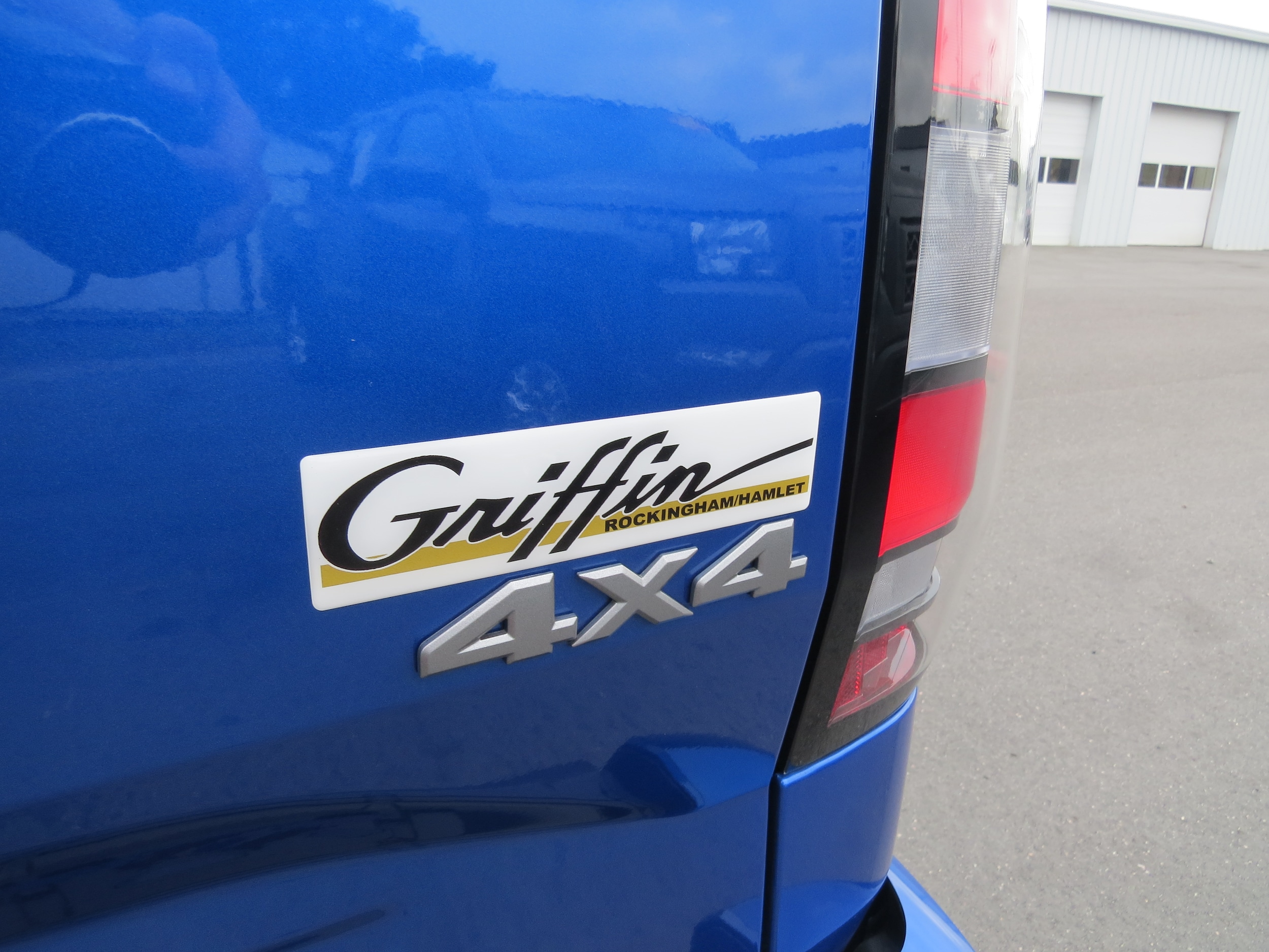 2025 Nissan Frontier SV Bluestone Pearl at Griffin Nissan