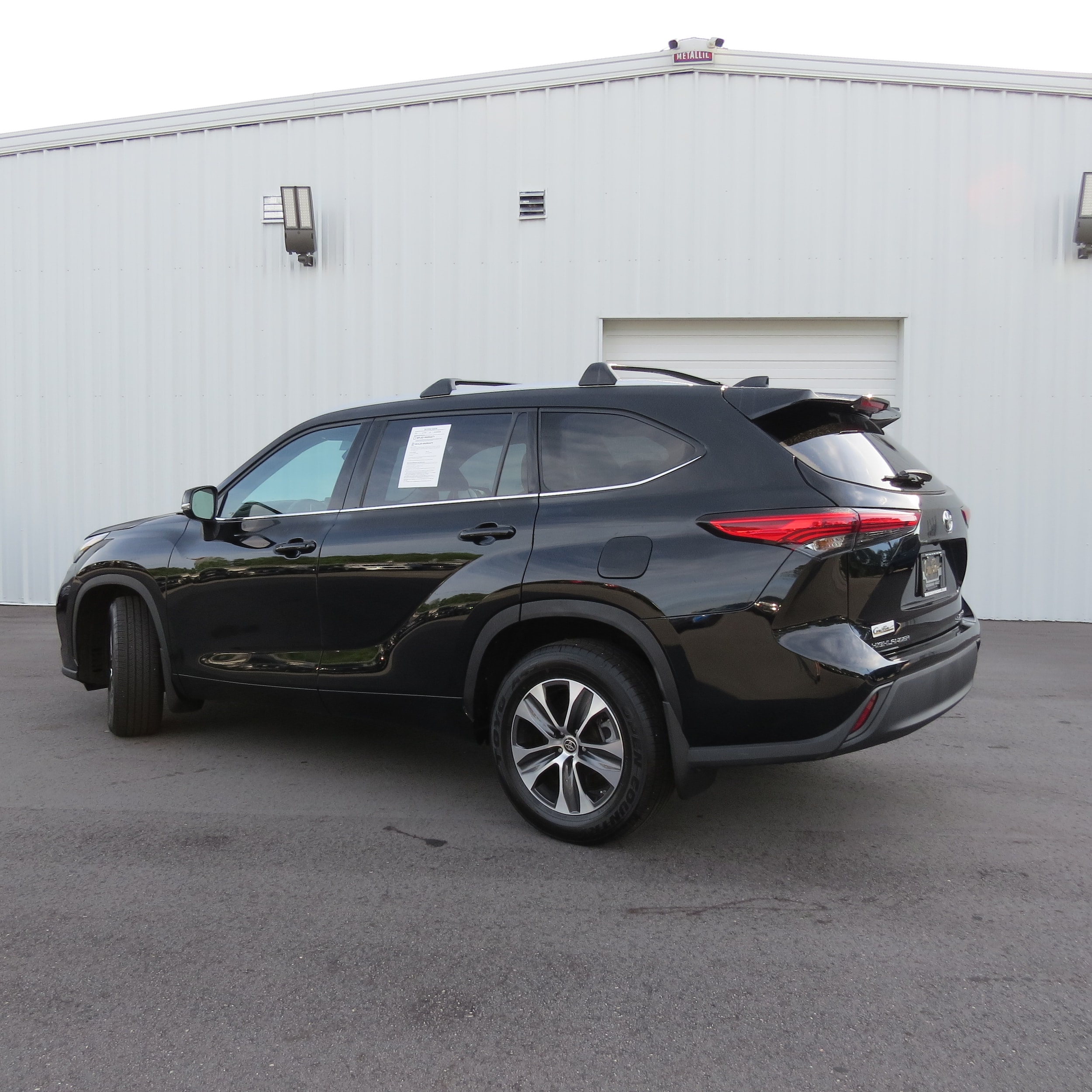 2022 Toyota Highlander XLE Black at Stokes Toyota Hilton Head