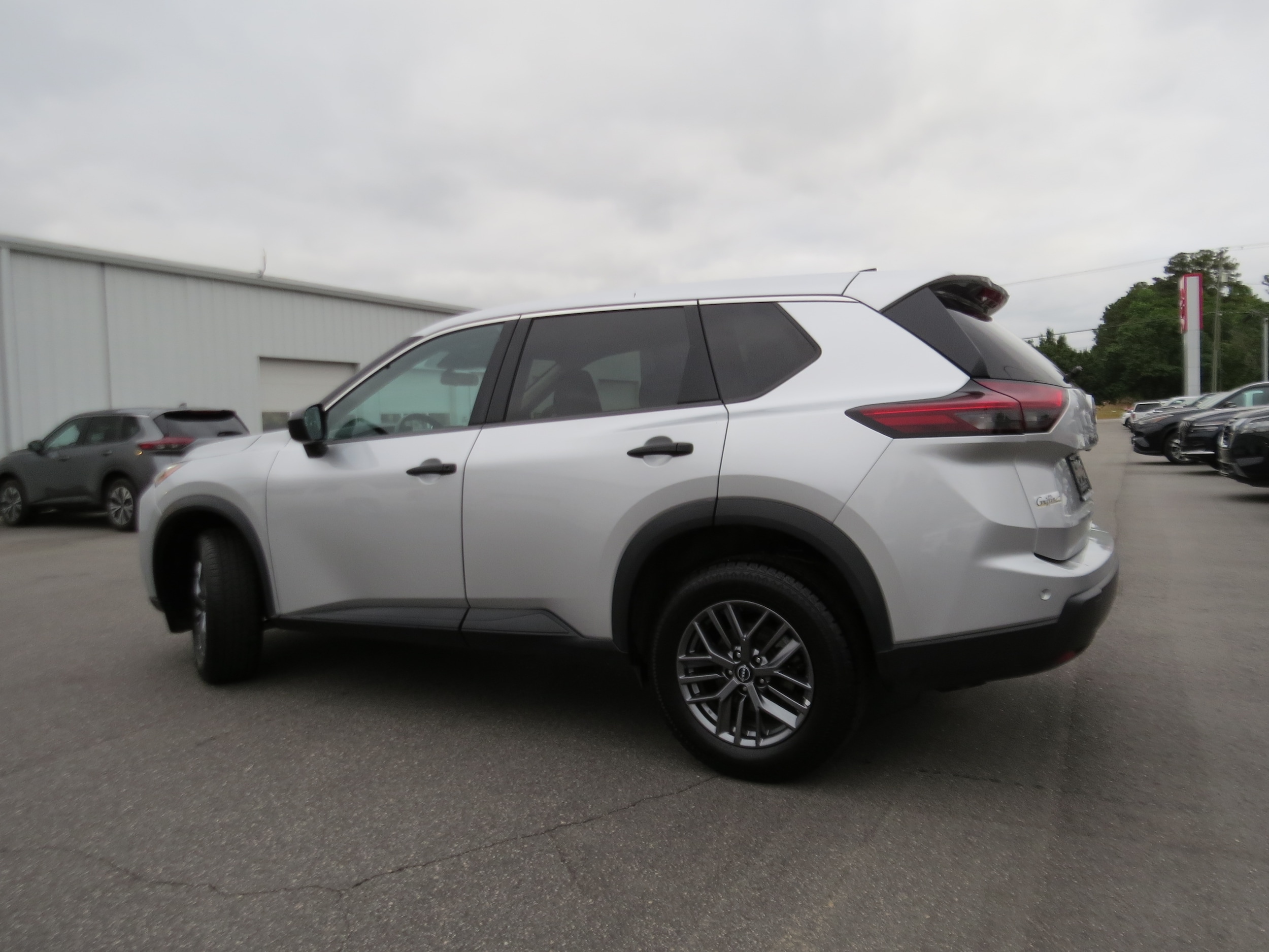 2024 Nissan Rogue S Brilliant Silver Metallic at Griffin Nissan