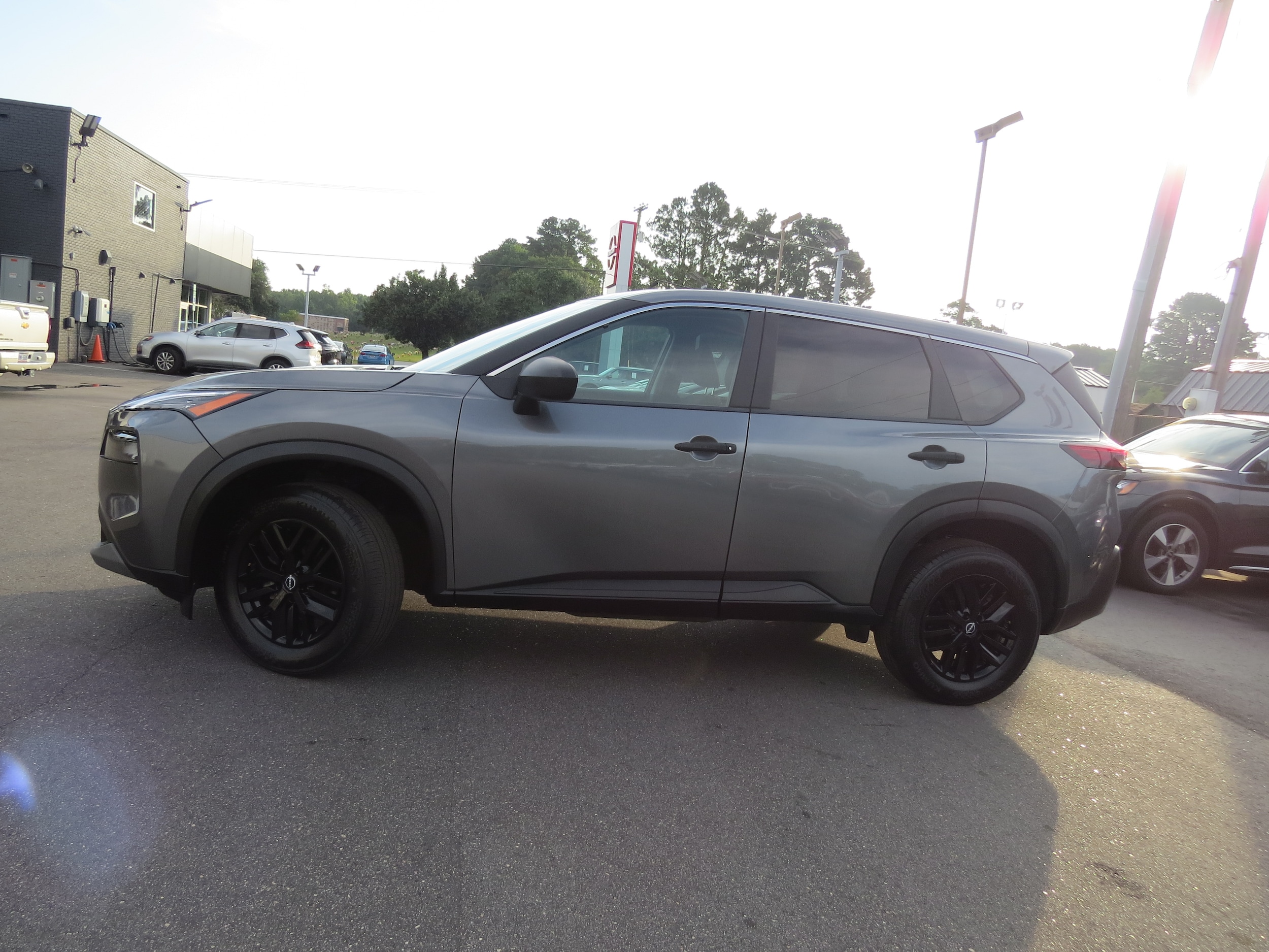 2023 Nissan Rogue S - 2