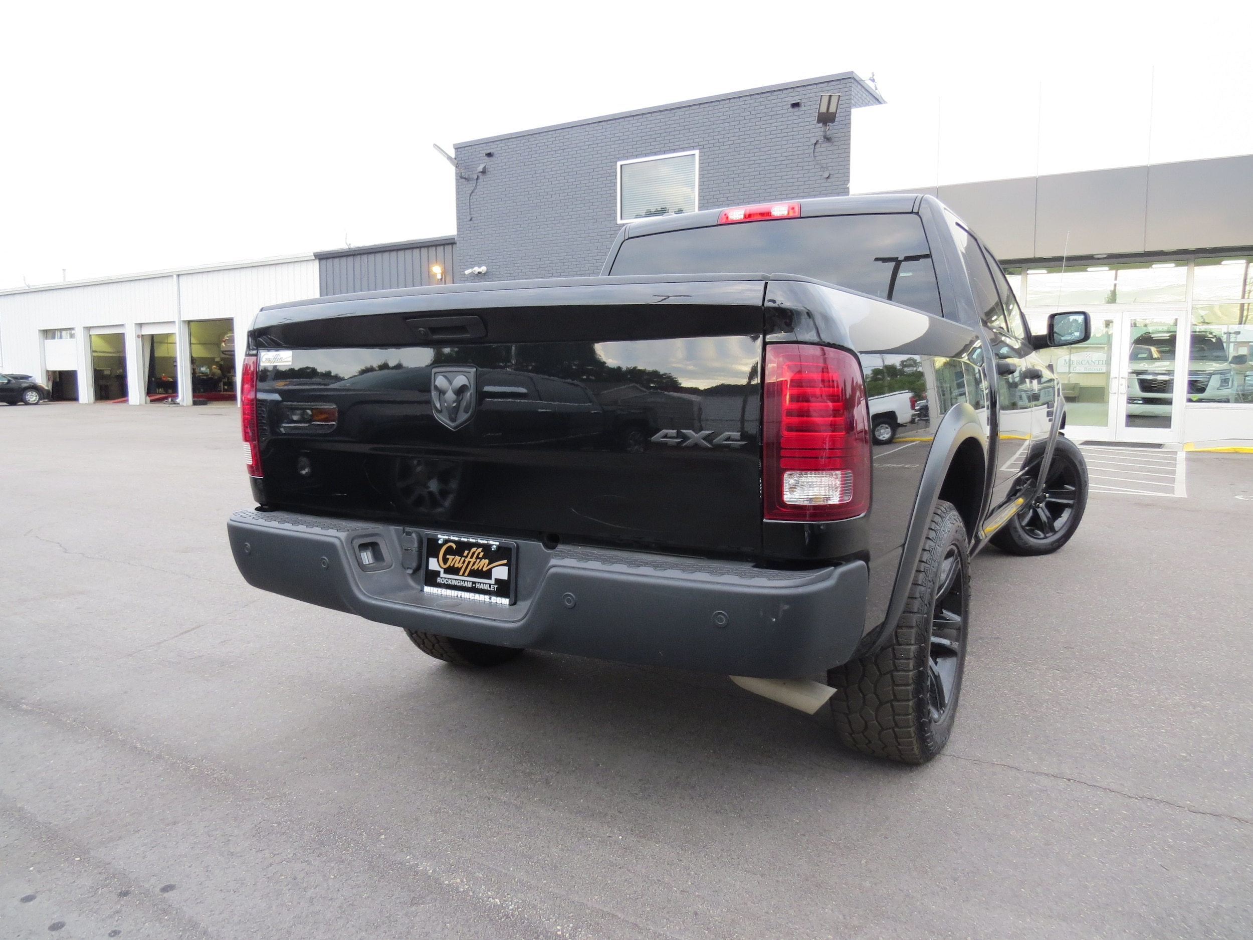 2024 Ram 1500 Classic Warlock - 4