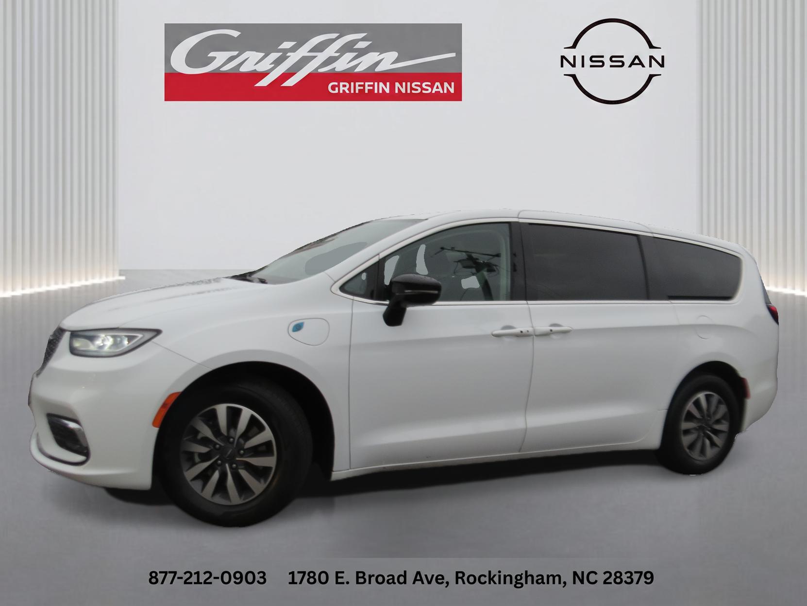 2024 Chrysler Pacifica PHEV