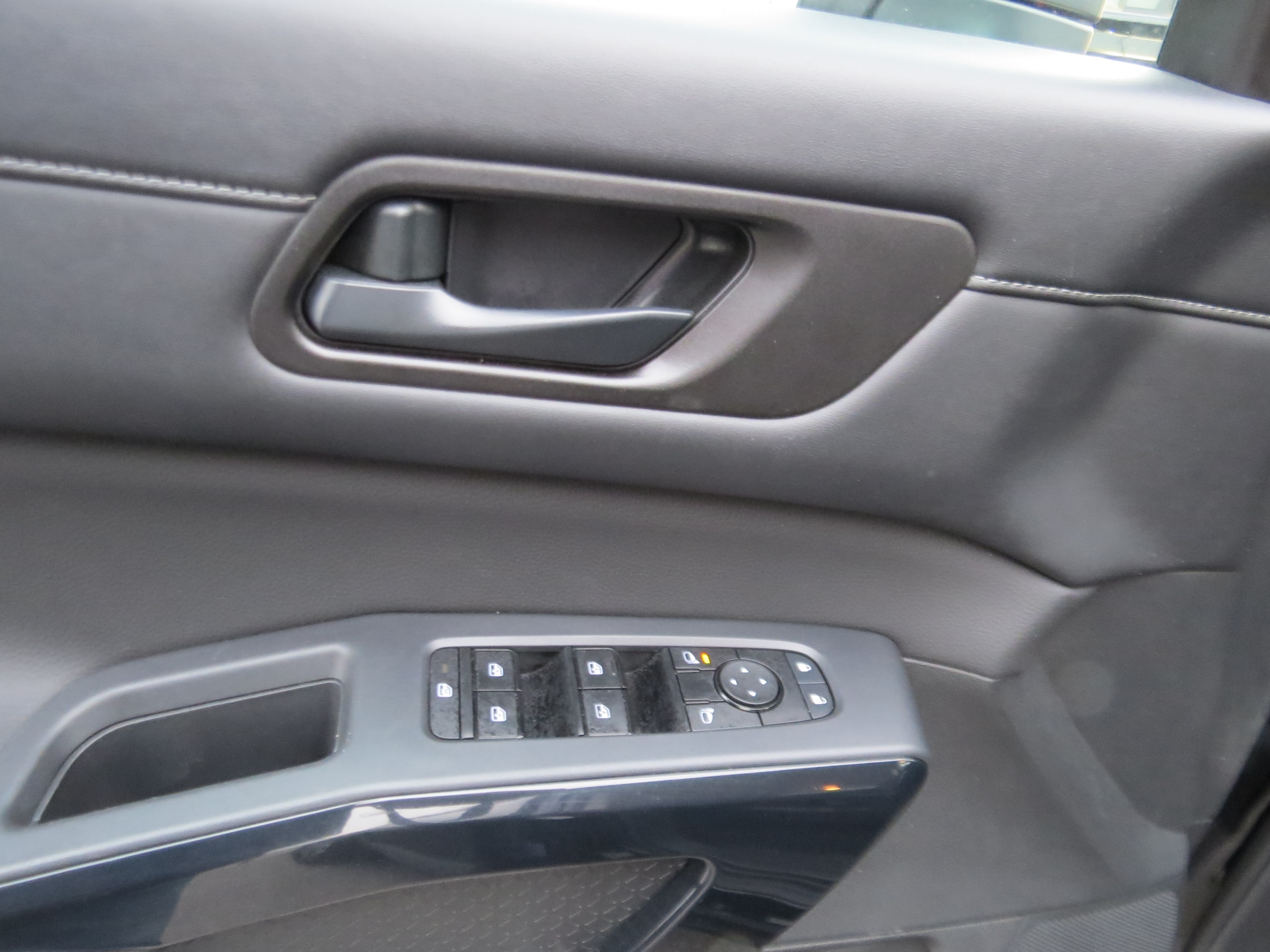 2025 Nissan Pathfinder SV Super Black at Griffin Nissan
